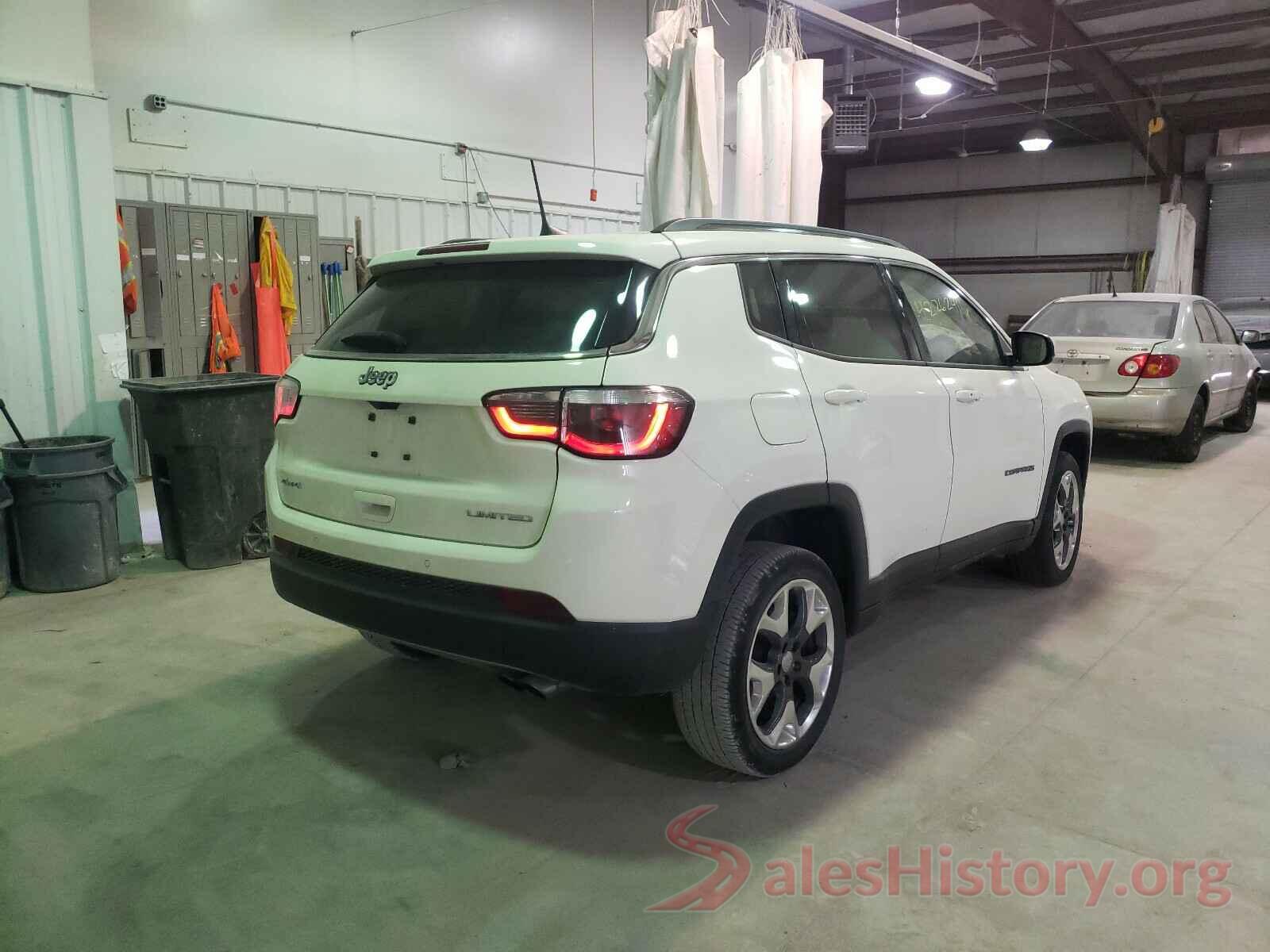 3C4NJDCB5JT393540 2018 JEEP COMPASS