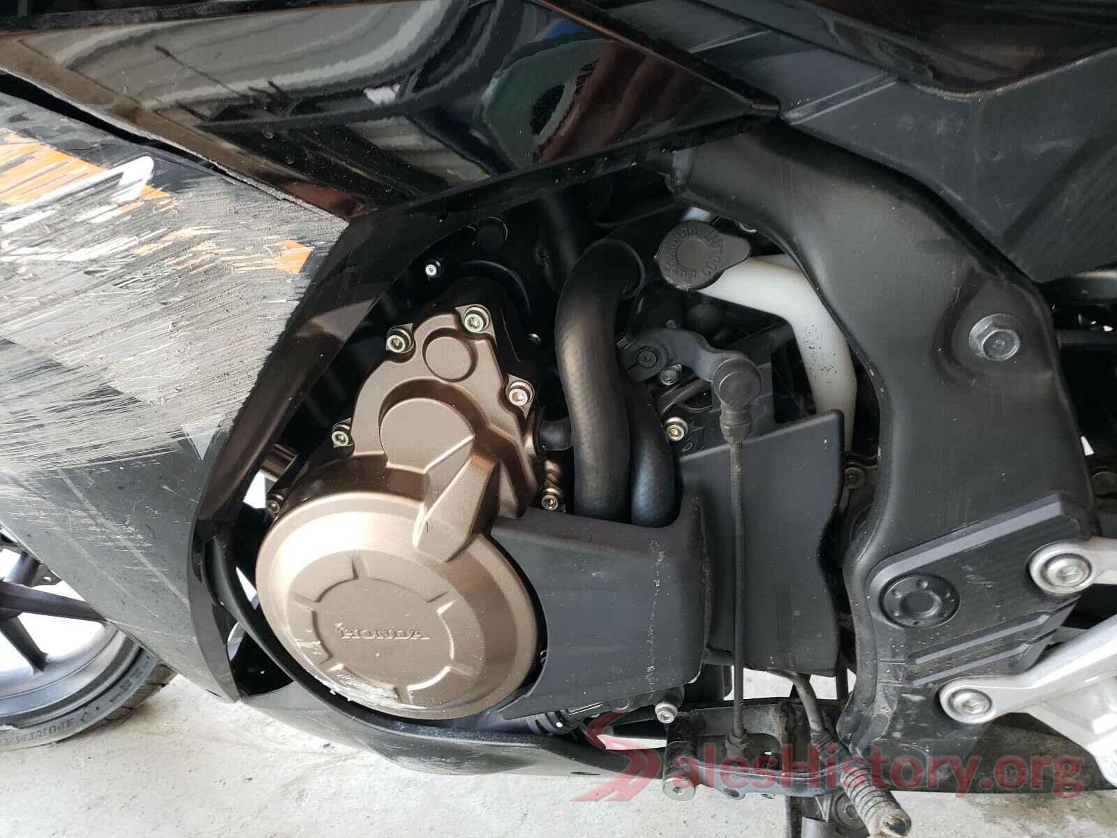 MLHPC4403H5400251 2017 HONDA CBR CYCLE