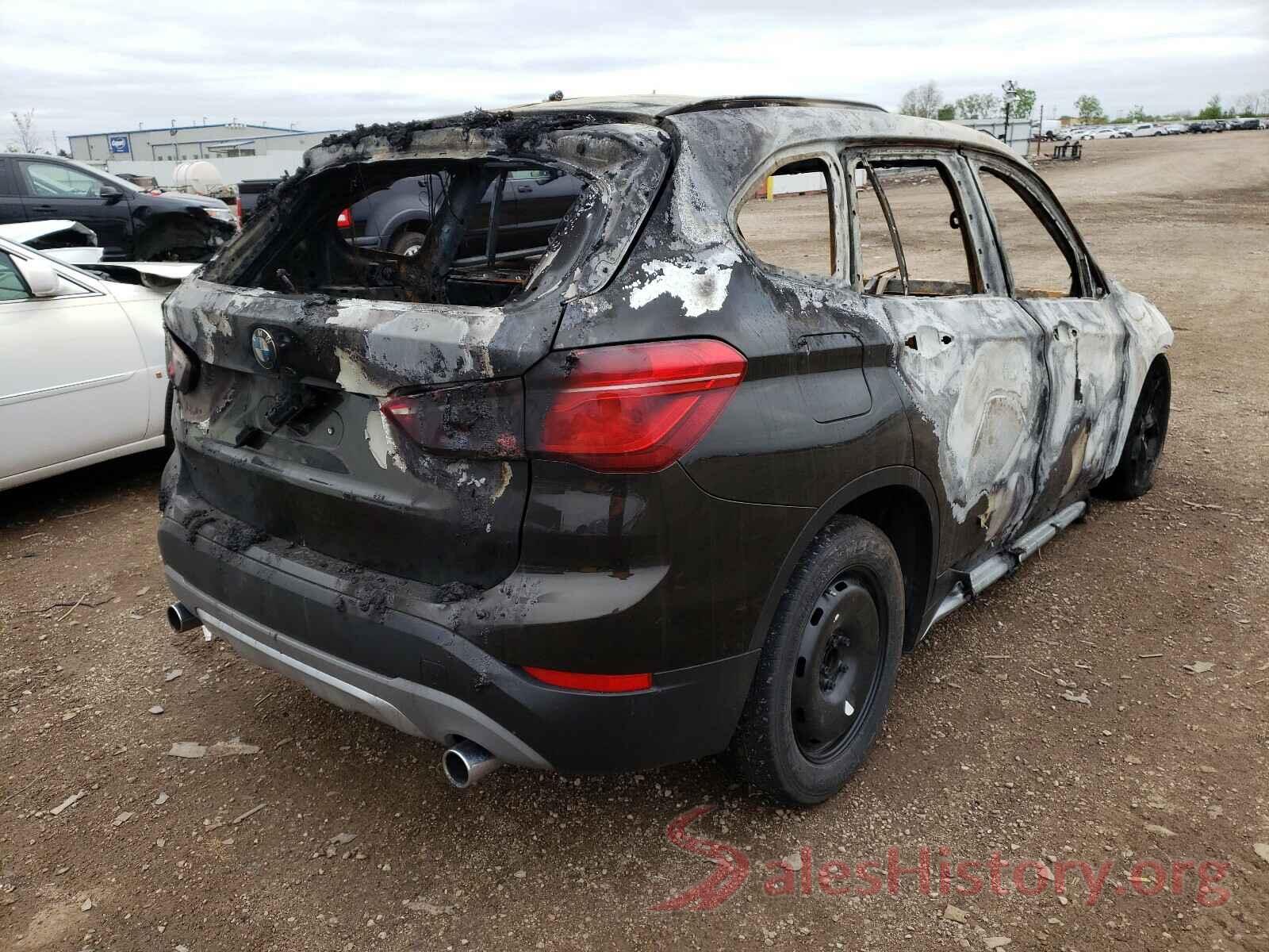 WBXHU7C3XJ5L04840 2018 BMW X1