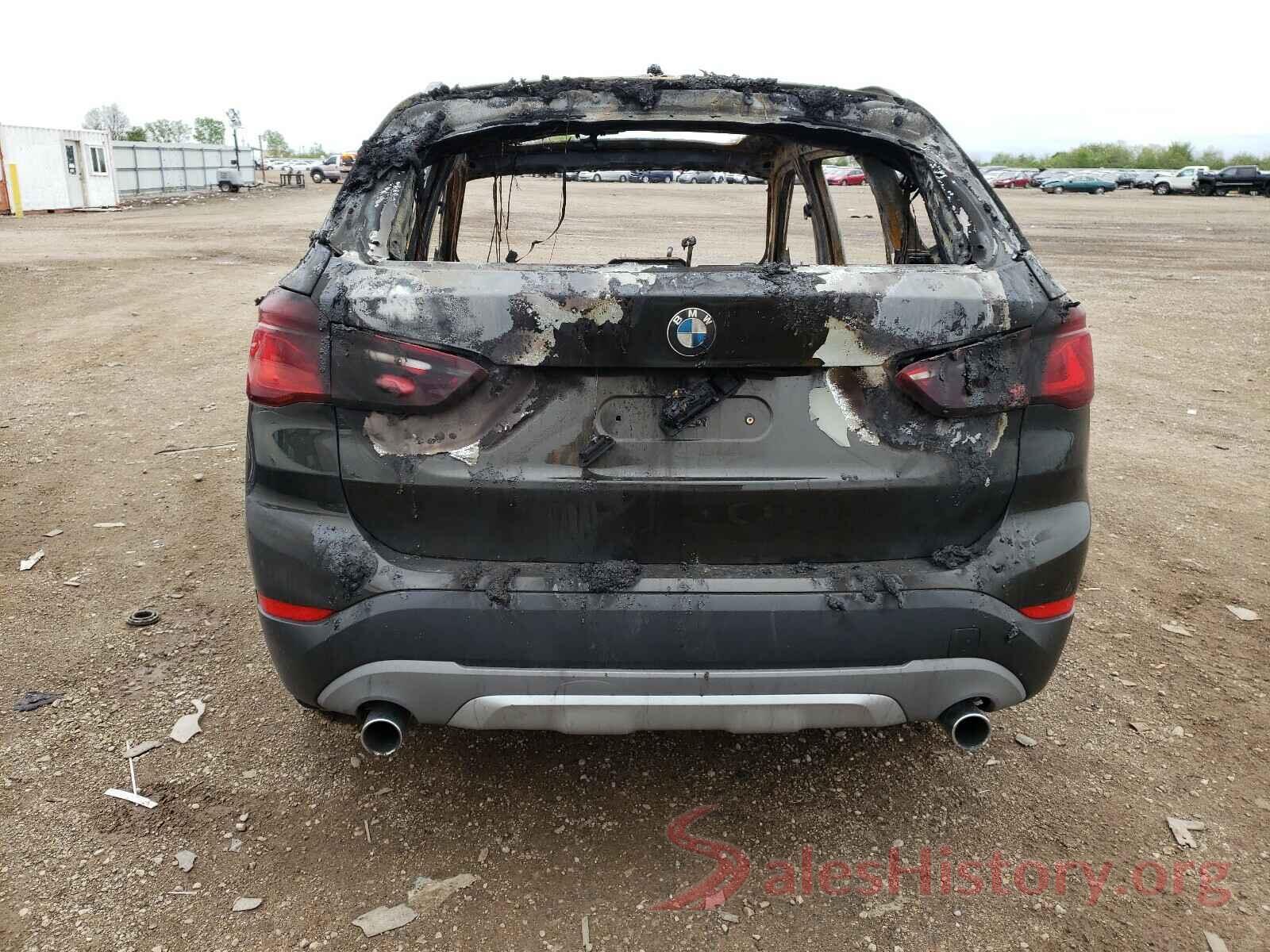 WBXHU7C3XJ5L04840 2018 BMW X1