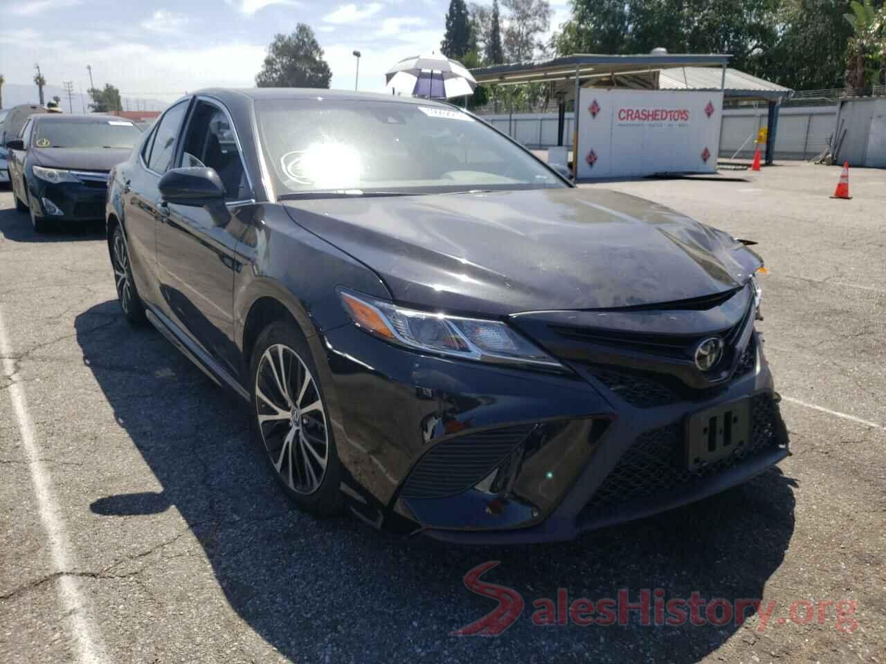 4T1B11HK0JU642337 2018 TOYOTA CAMRY