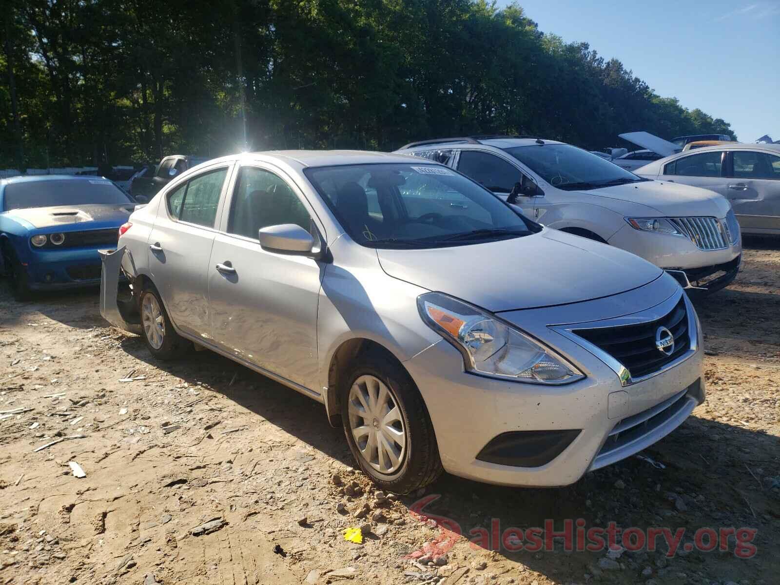 3N1CN7AP7HL880666 2017 NISSAN VERSA