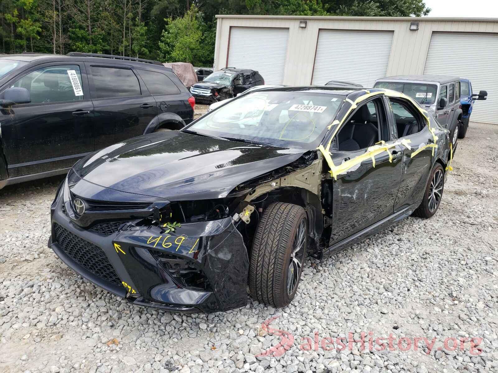 4T1G11AK8LU310648 2020 TOYOTA CAMRY