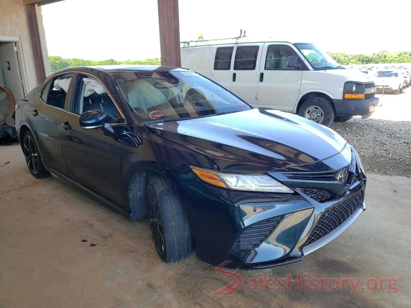 4T1B61HK9JU530248 2018 TOYOTA CAMRY