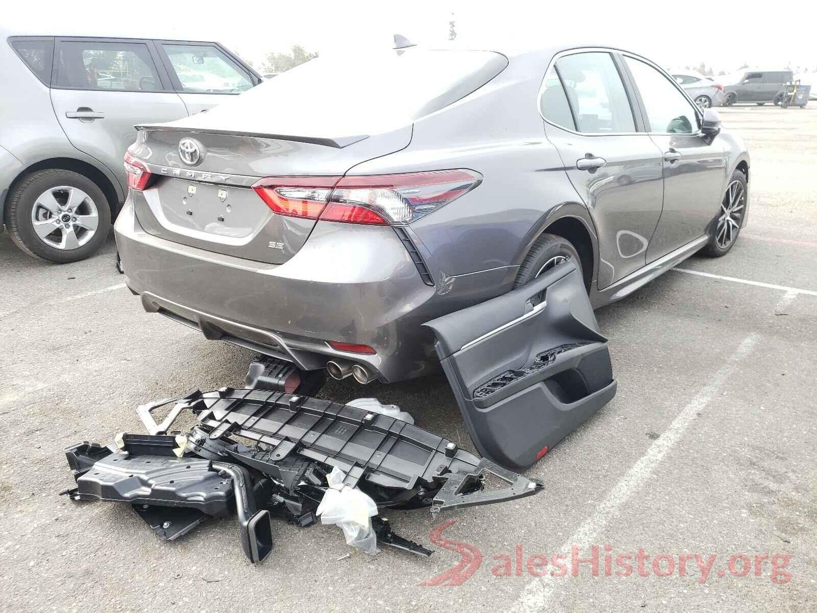 4T1G11AK3MU529230 2021 TOYOTA CAMRY