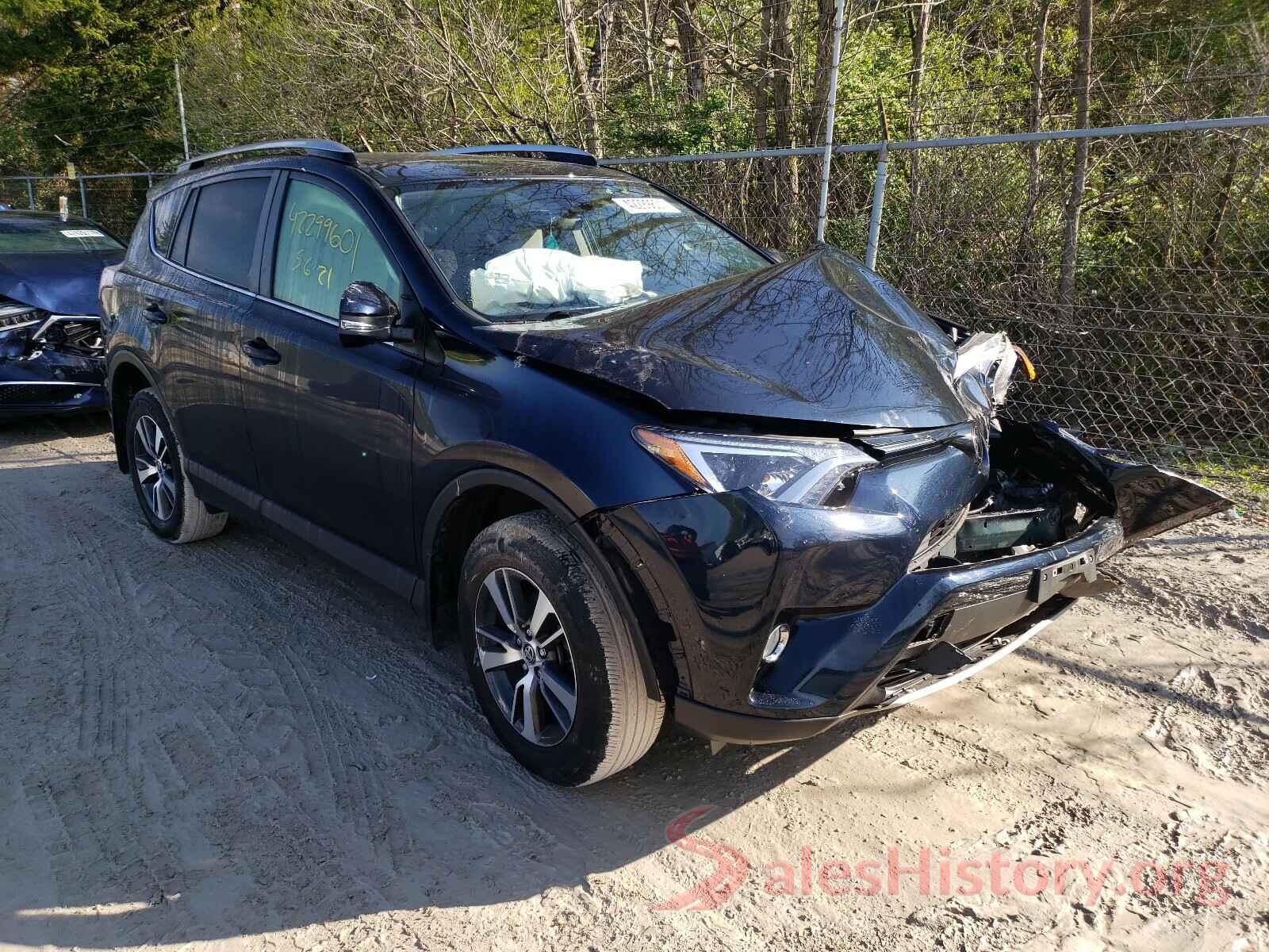 JTMRFREV5HJ165093 2017 TOYOTA RAV4