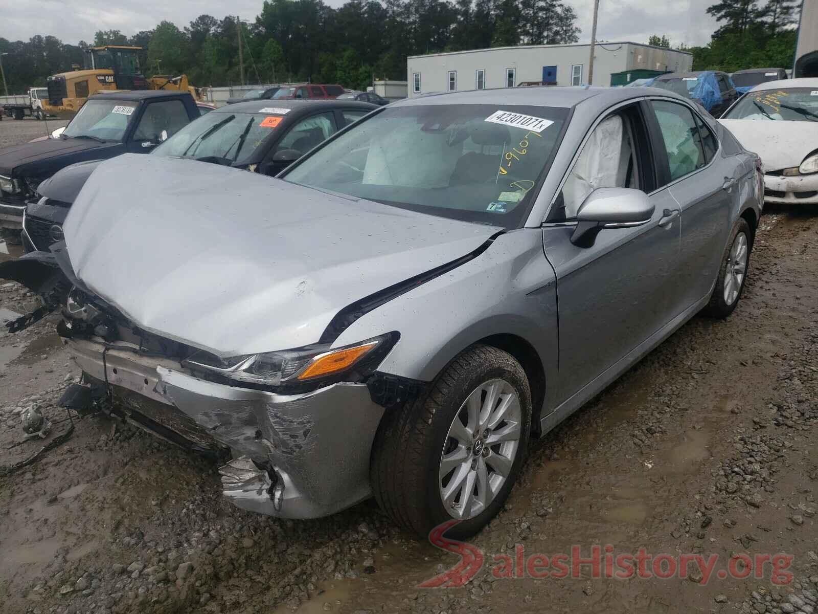 4T1B11HK4JU629607 2018 TOYOTA CAMRY