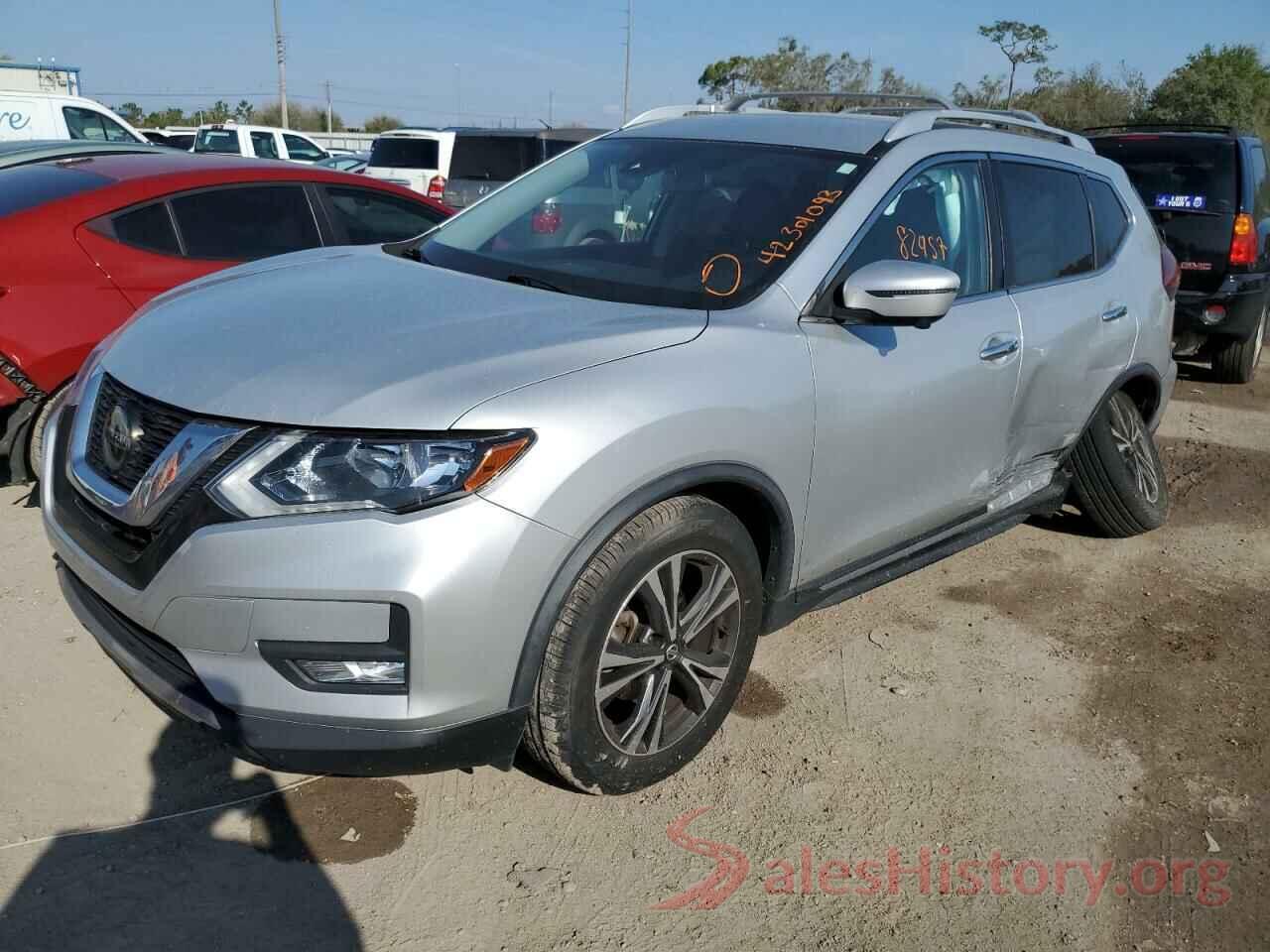 JN8AT2MTXJW463651 2018 NISSAN ROGUE