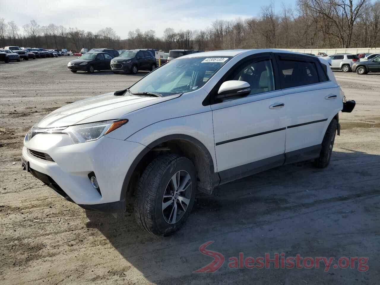 2T3RFREV9JW803059 2018 TOYOTA RAV4