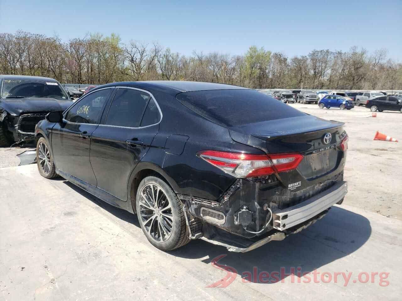 JTNB11HK5J3022654 2018 TOYOTA CAMRY