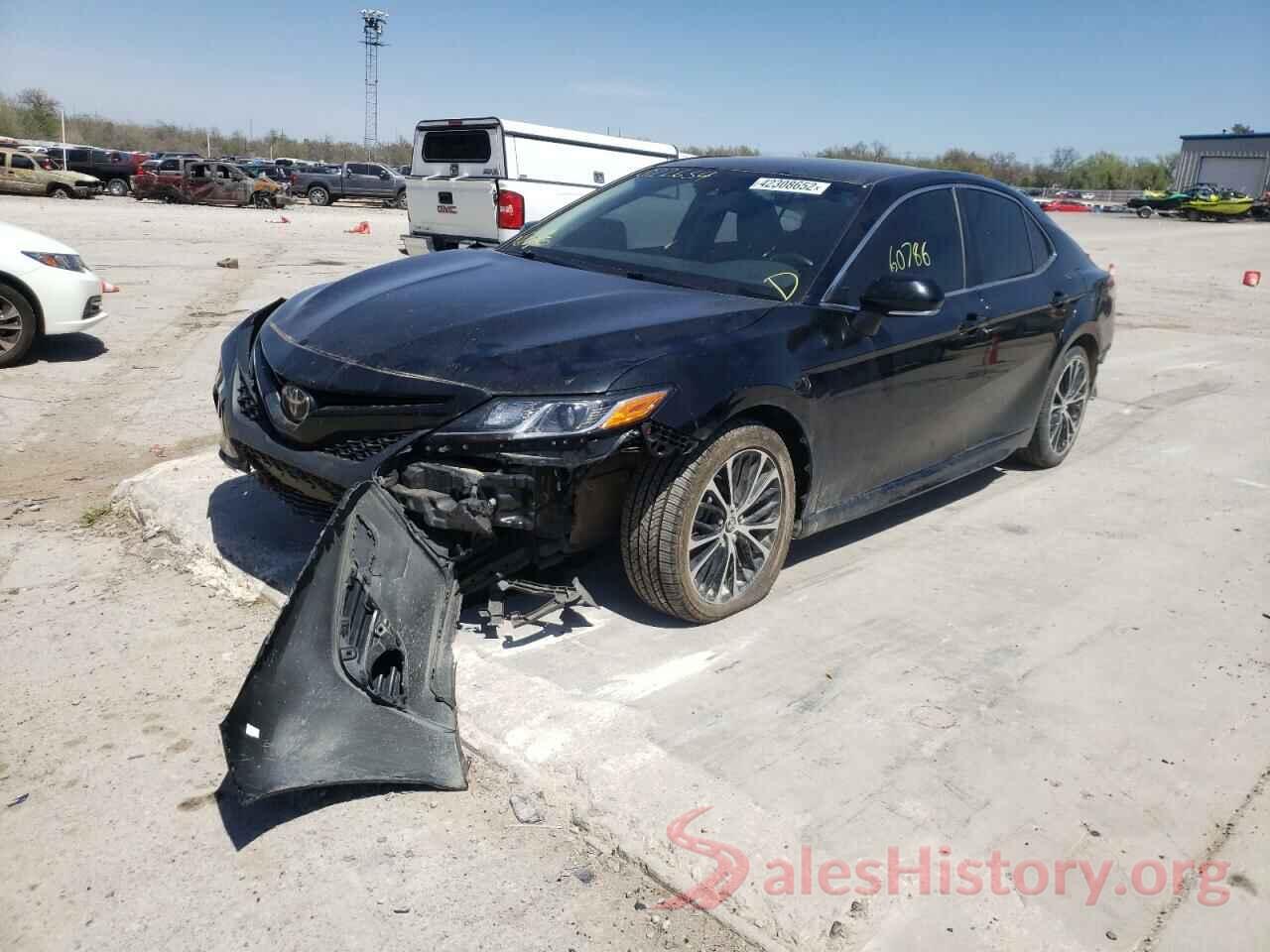 JTNB11HK5J3022654 2018 TOYOTA CAMRY