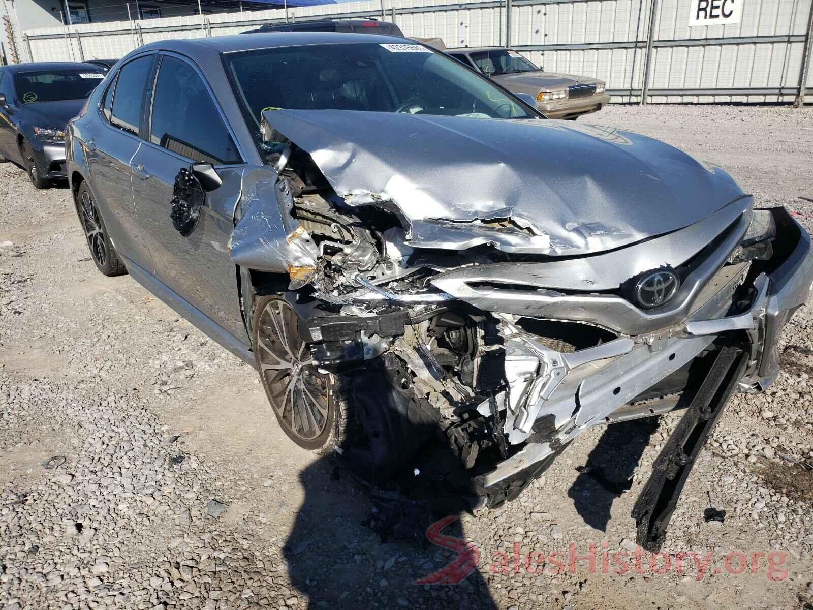 4T1B11HK8KU783304 2019 TOYOTA CAMRY