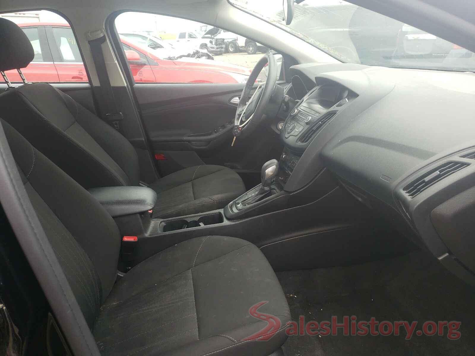 1FADP3F25JL258737 2018 FORD FOCUS