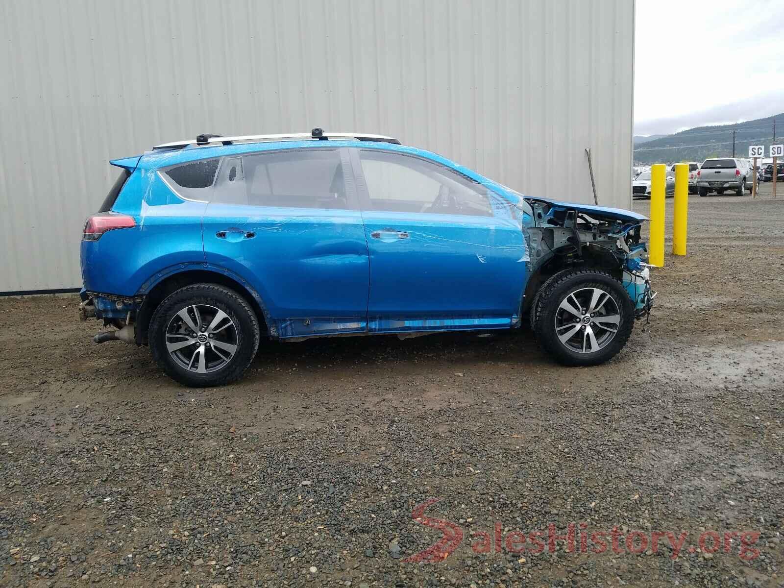 JTMRFREVXHD214495 2017 TOYOTA RAV4