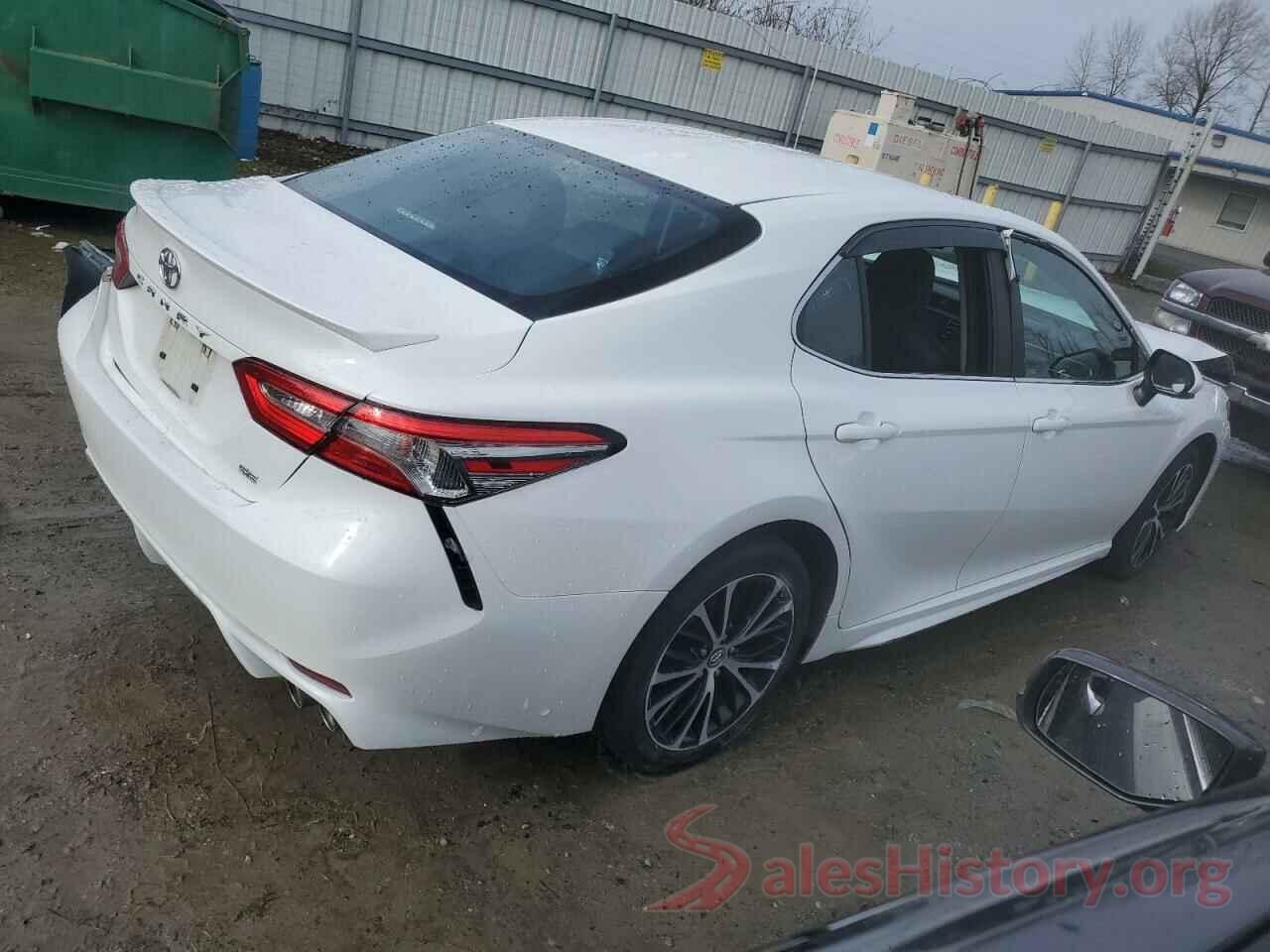 4T1B11HKXJU640837 2018 TOYOTA CAMRY