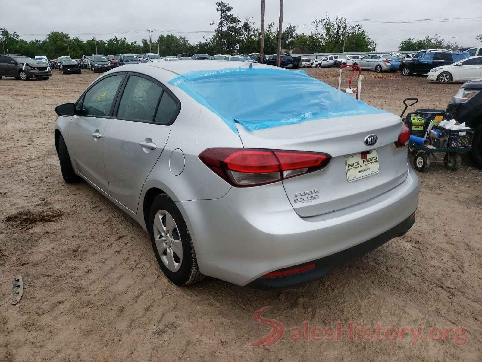 3KPFK4A79HE154135 2017 KIA FORTE