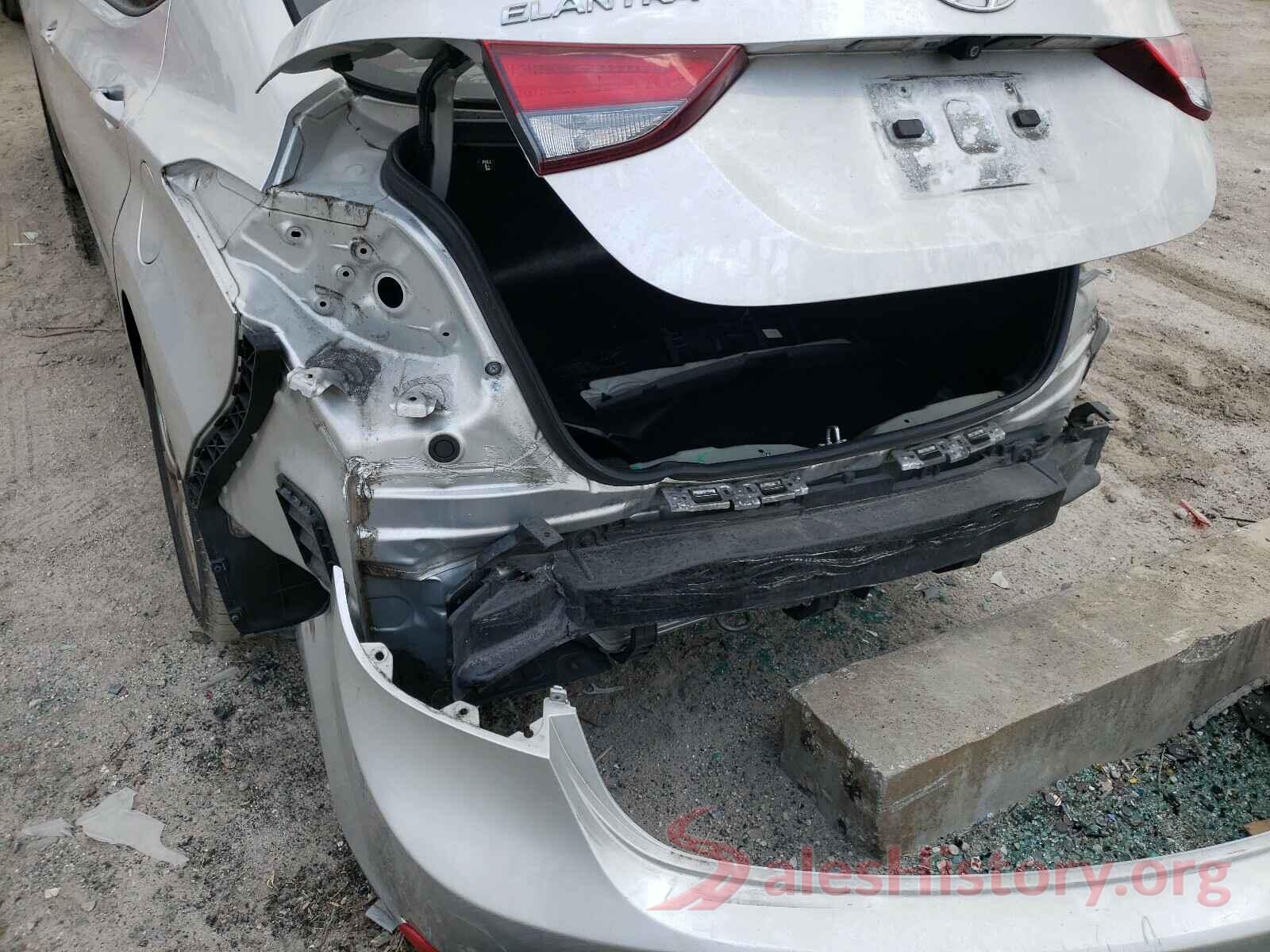 5NPDH4AE0GH660323 2016 HYUNDAI ELANTRA