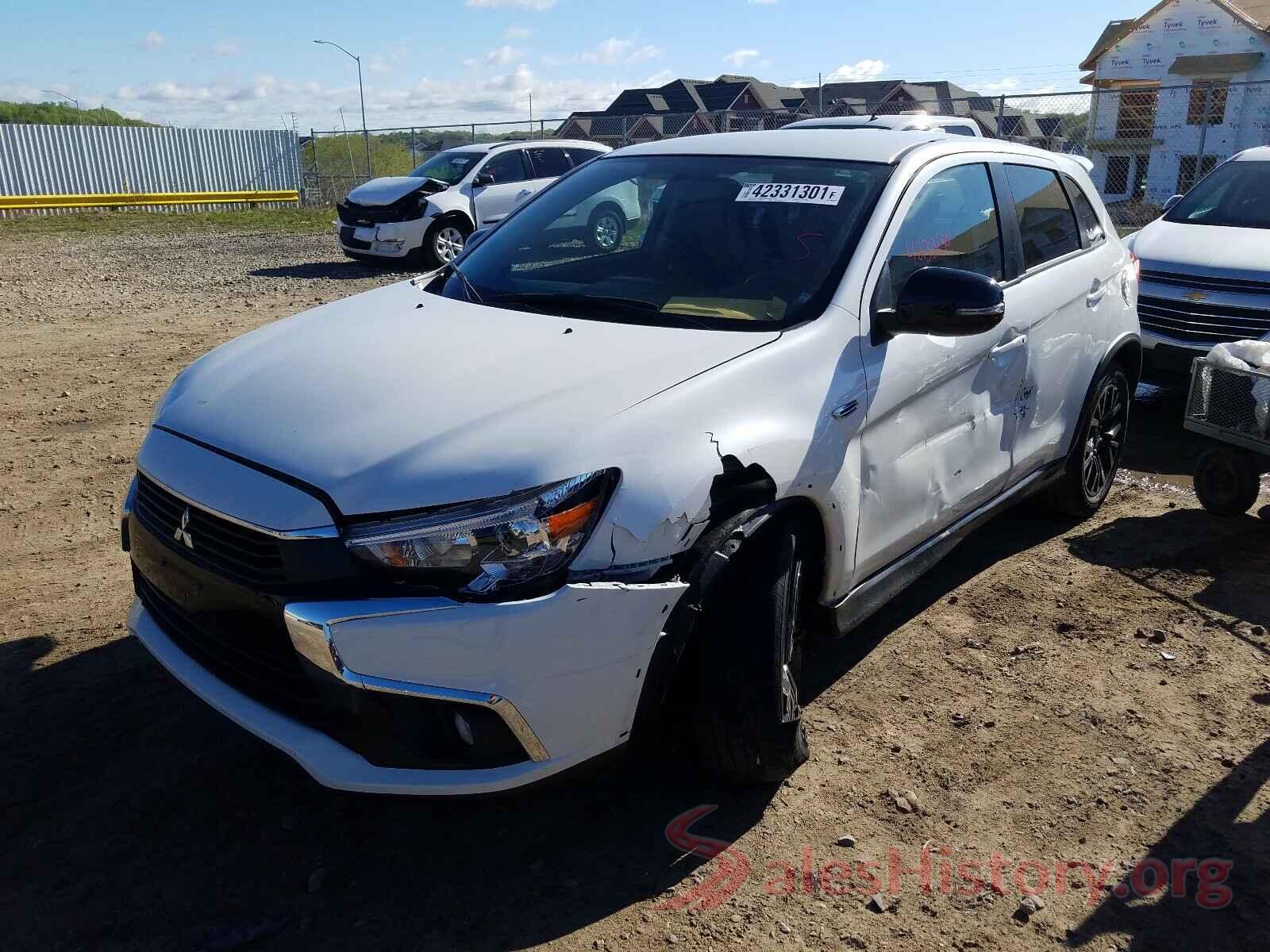 JA4AP3AU7HZ057333 2017 MITSUBISHI OUTLANDER