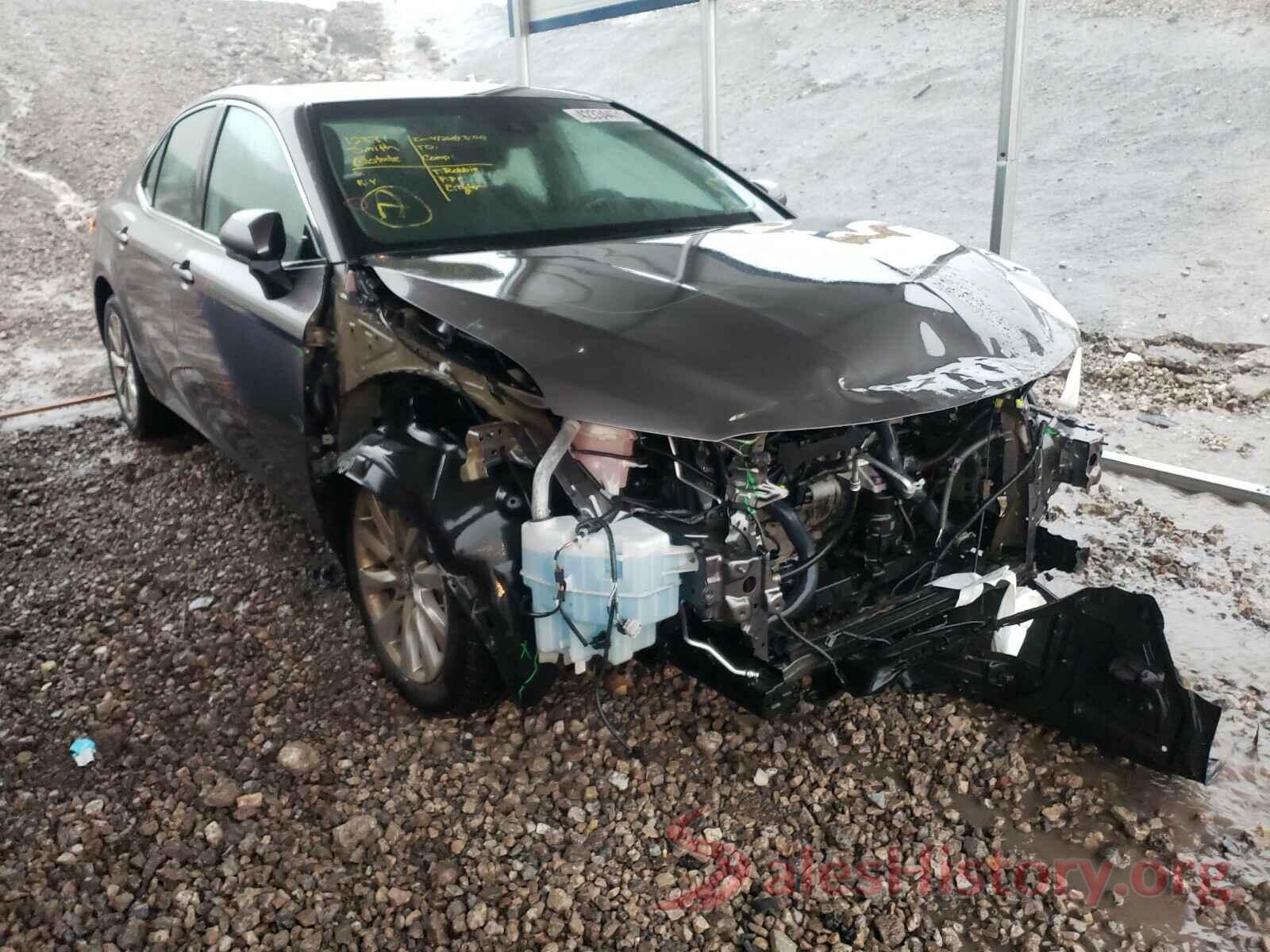 4T1B11HK2JU024985 2018 TOYOTA CAMRY