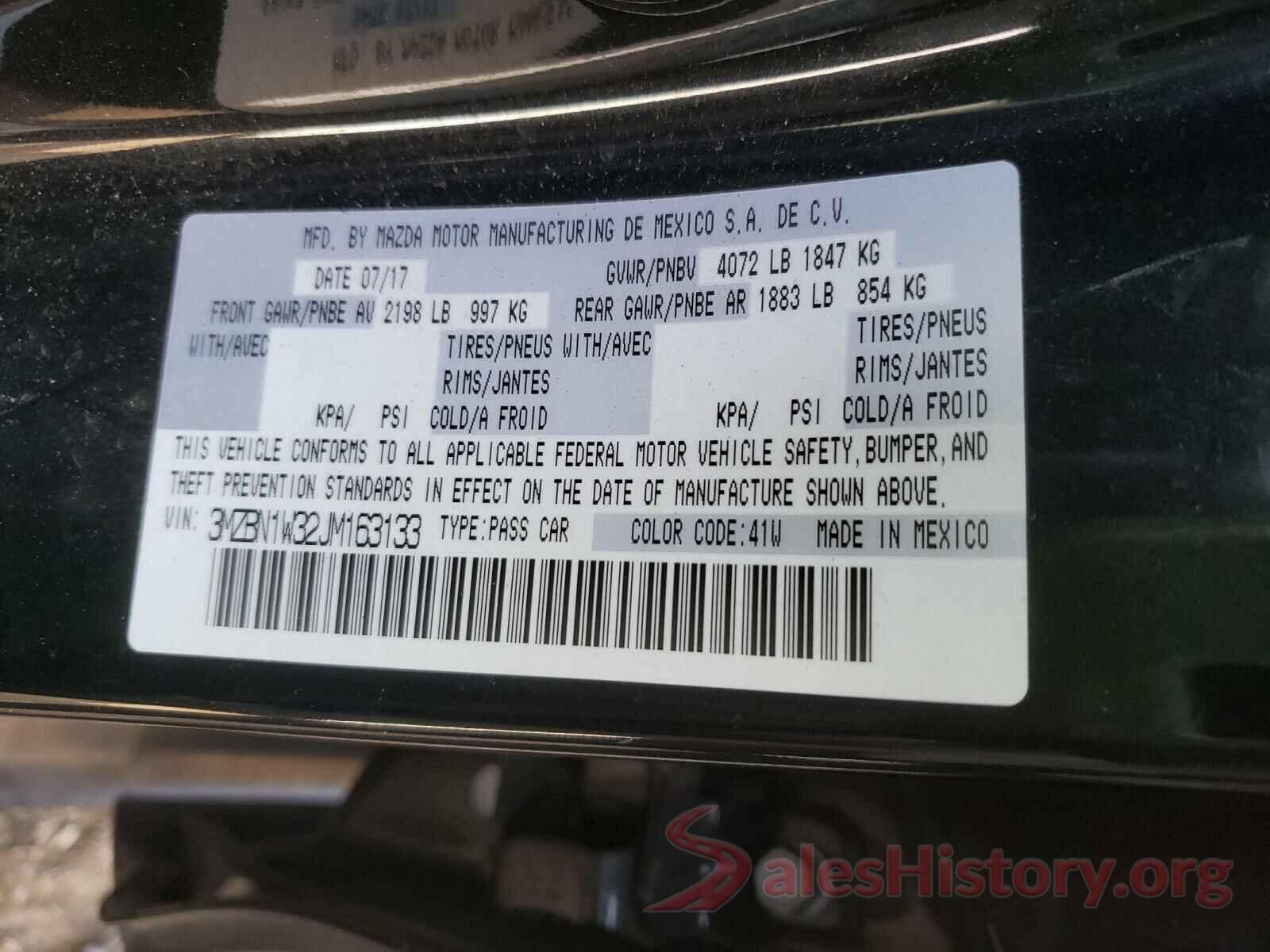 3MZBN1W32JM163133 2018 MAZDA 3