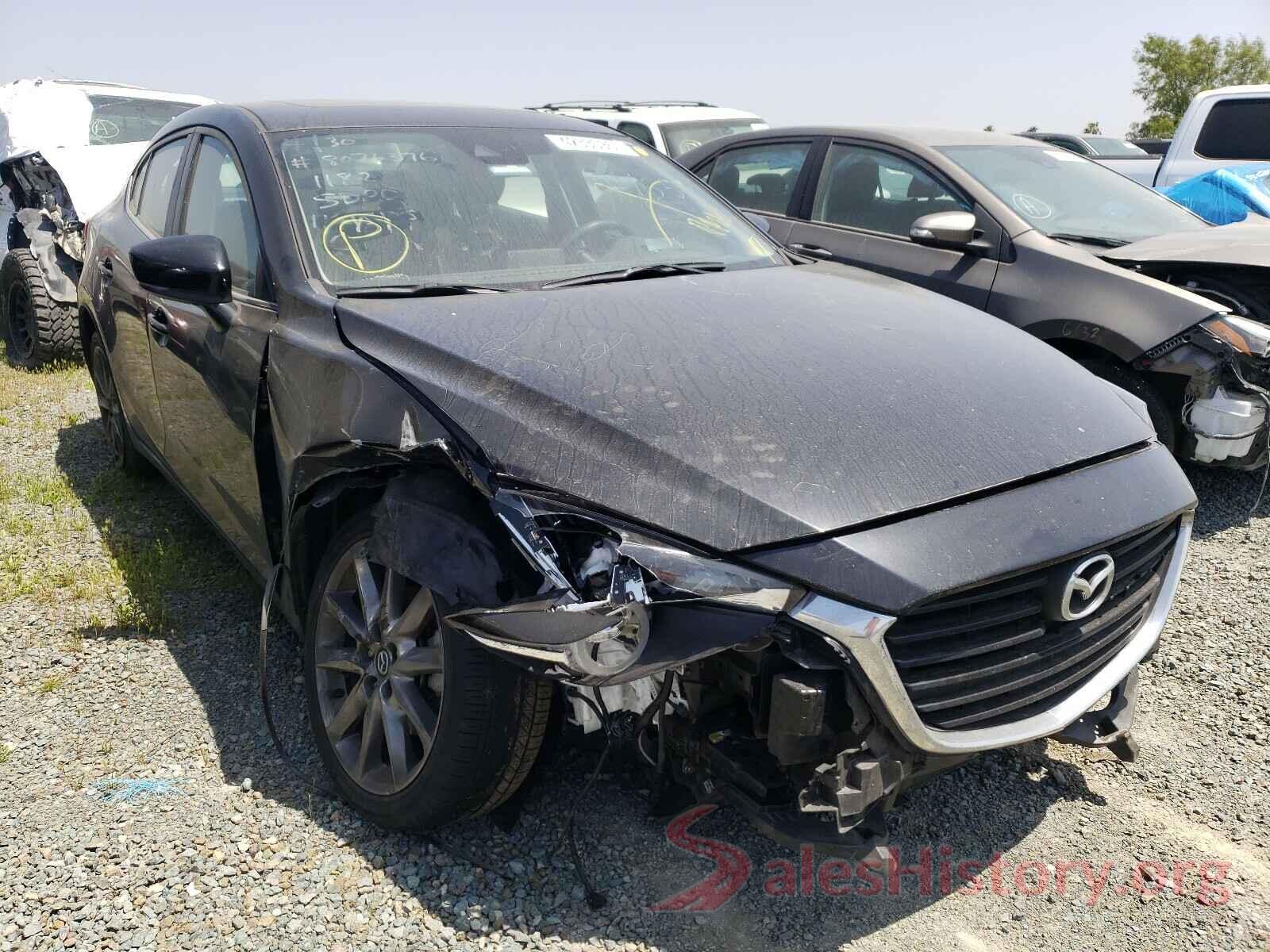 3MZBN1W32JM163133 2018 MAZDA 3