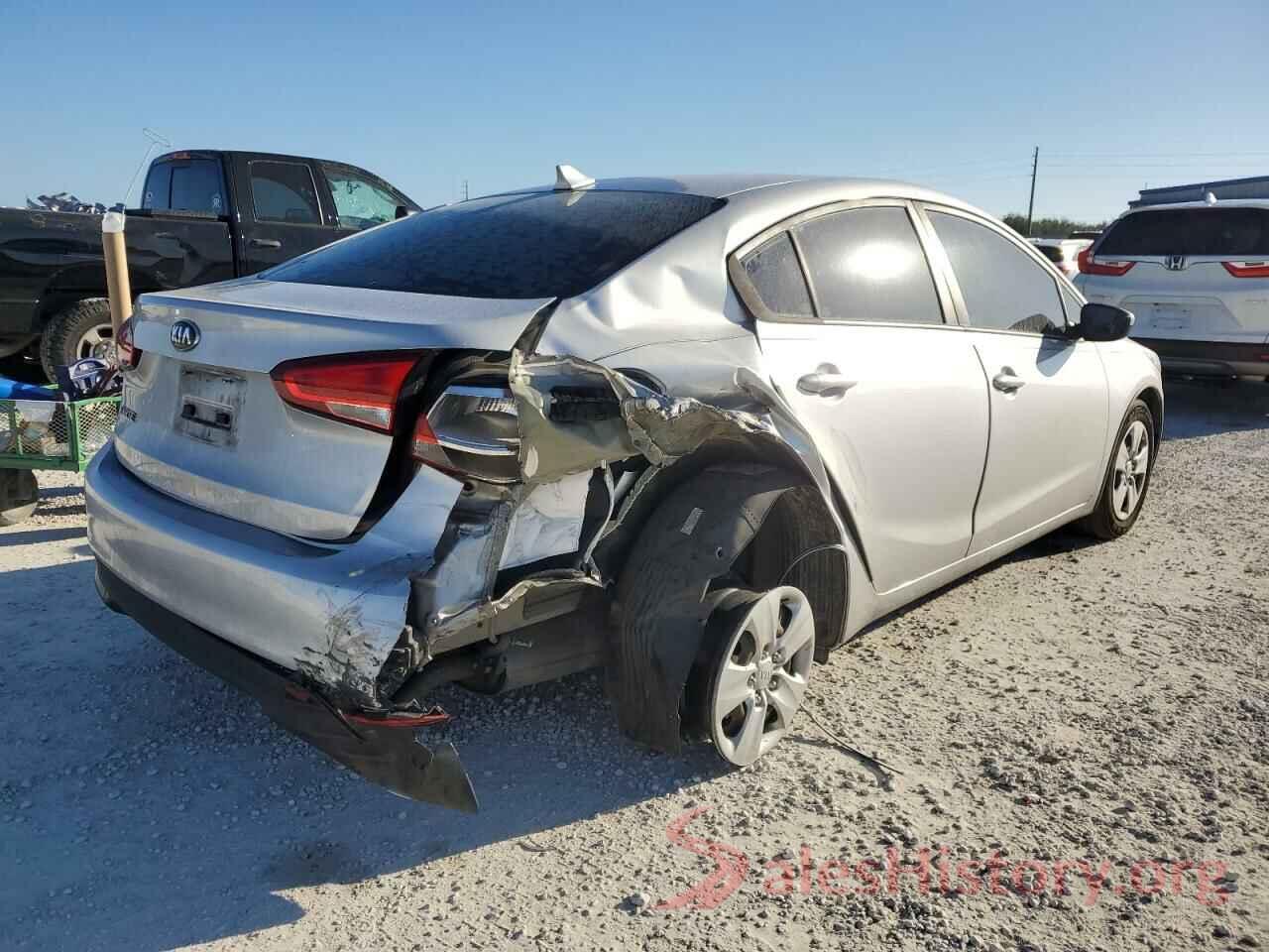 3KPFK4A76JE221120 2018 KIA FORTE