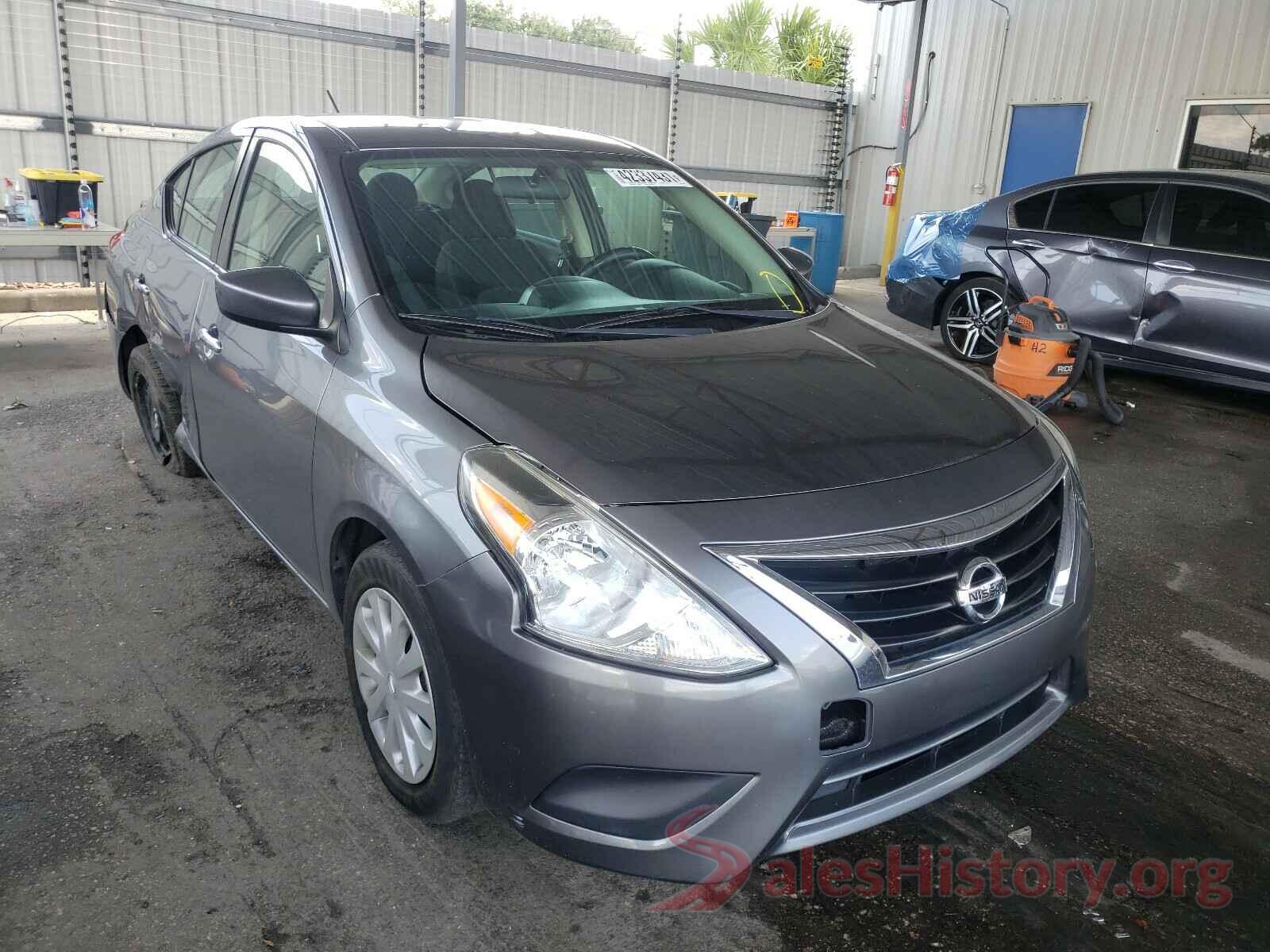 3N1CN7AP2JL815634 2018 NISSAN VERSA