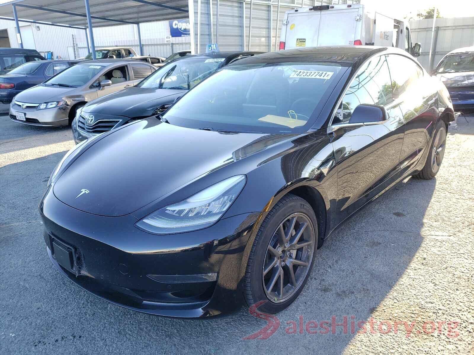 5YJ3E1EB9KF385772 2019 TESLA MODEL 3