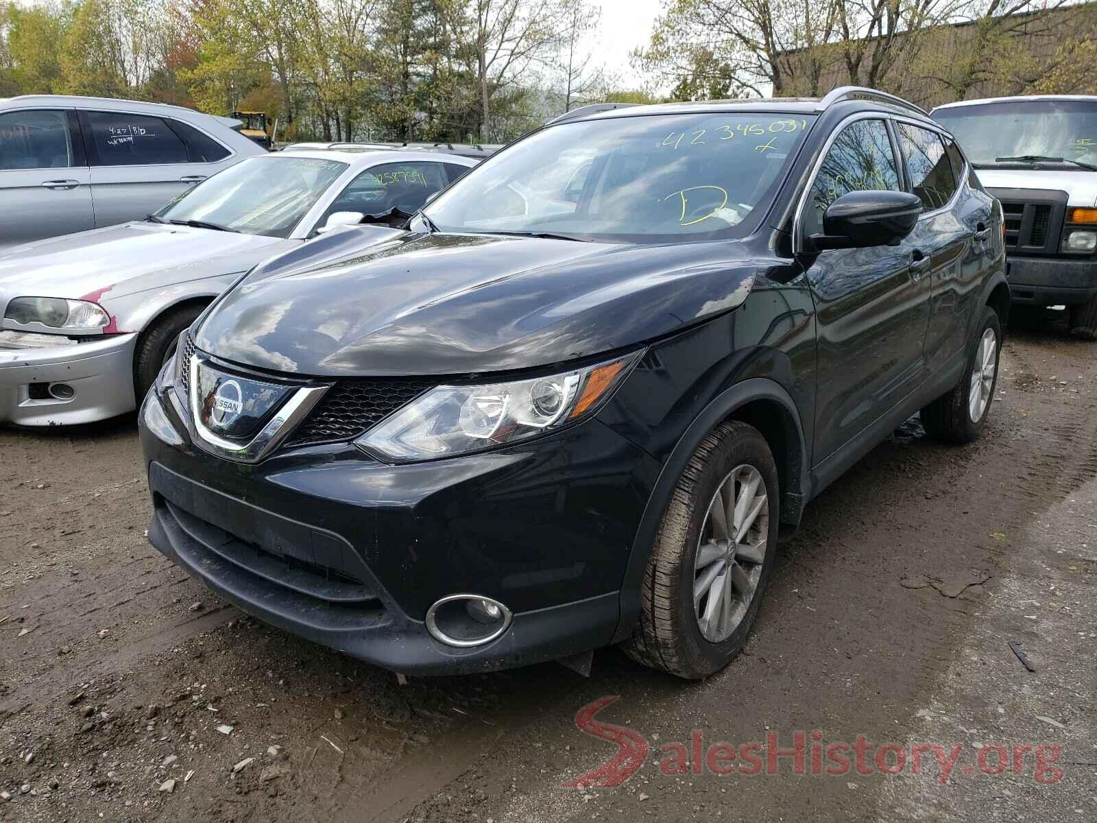 JN1BJ1CR0JW268795 2018 NISSAN ROGUE