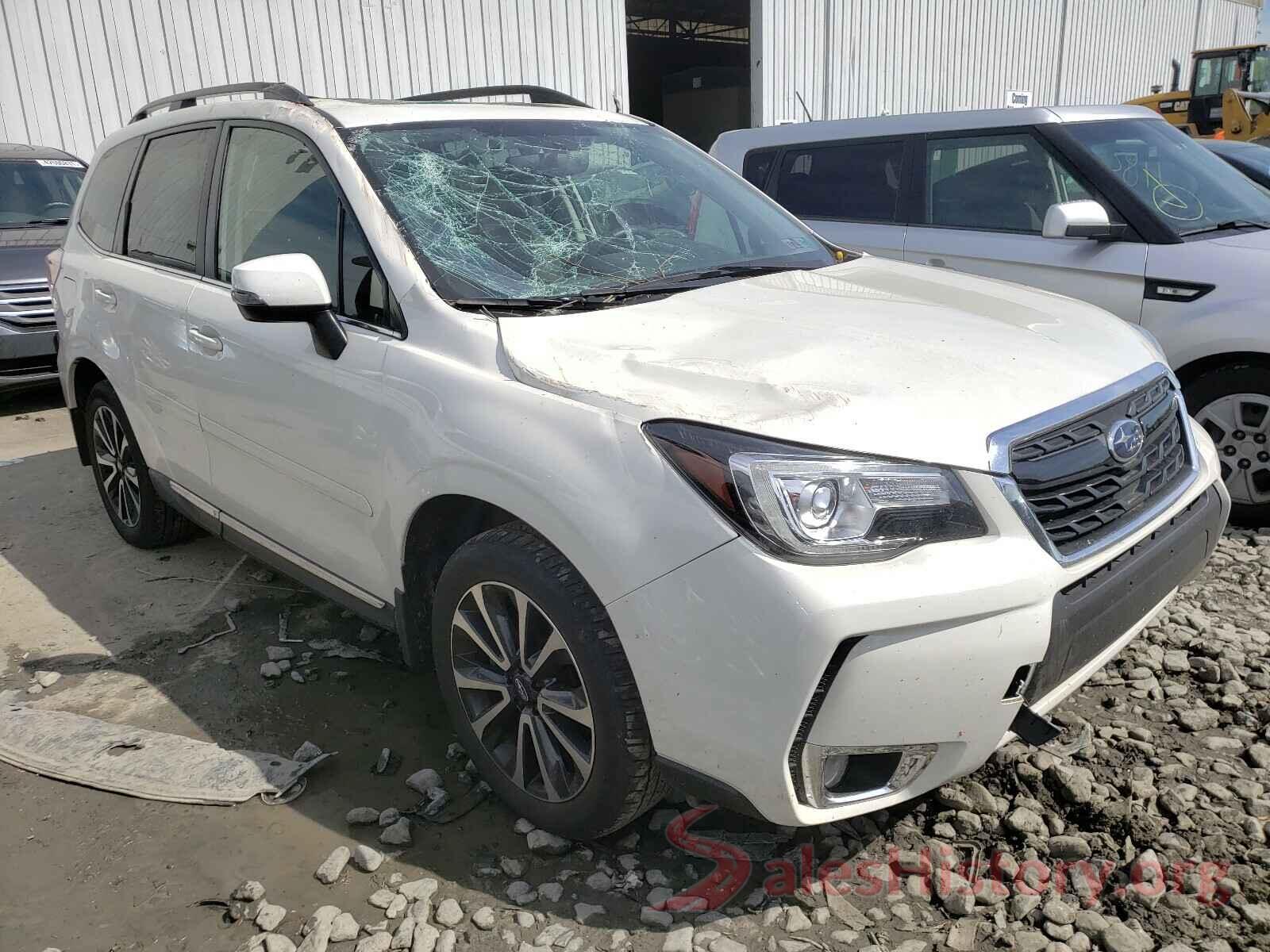 JF2SJGWC3JH491023 2018 SUBARU FORESTER