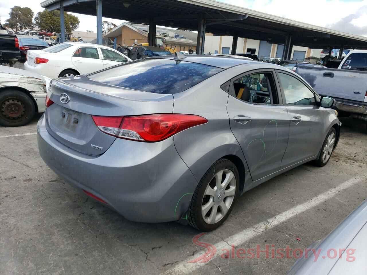 KMHDH4AE9DU677327 2013 HYUNDAI ELANTRA