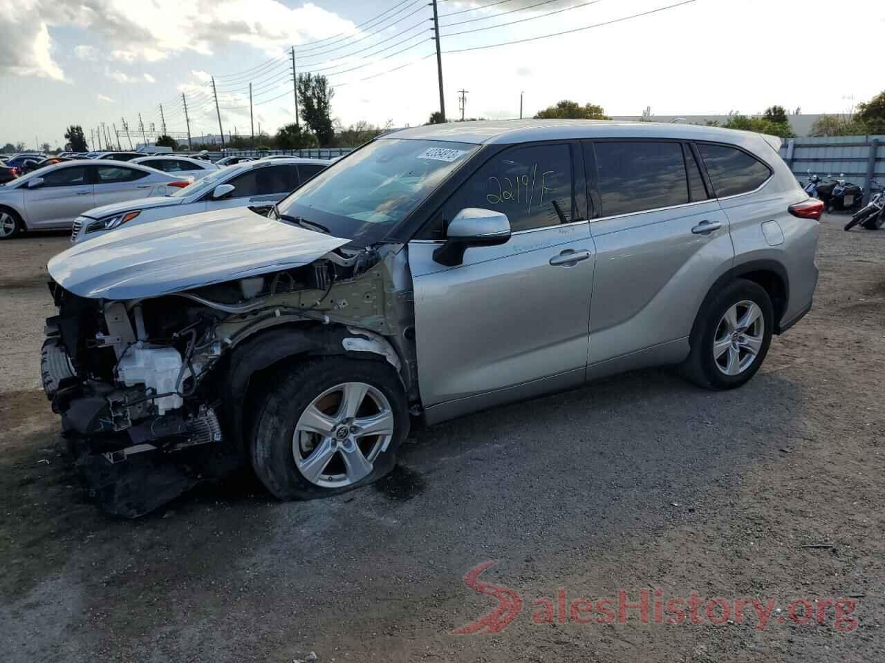 5TDCZRAHXLS015943 2020 TOYOTA HIGHLANDER