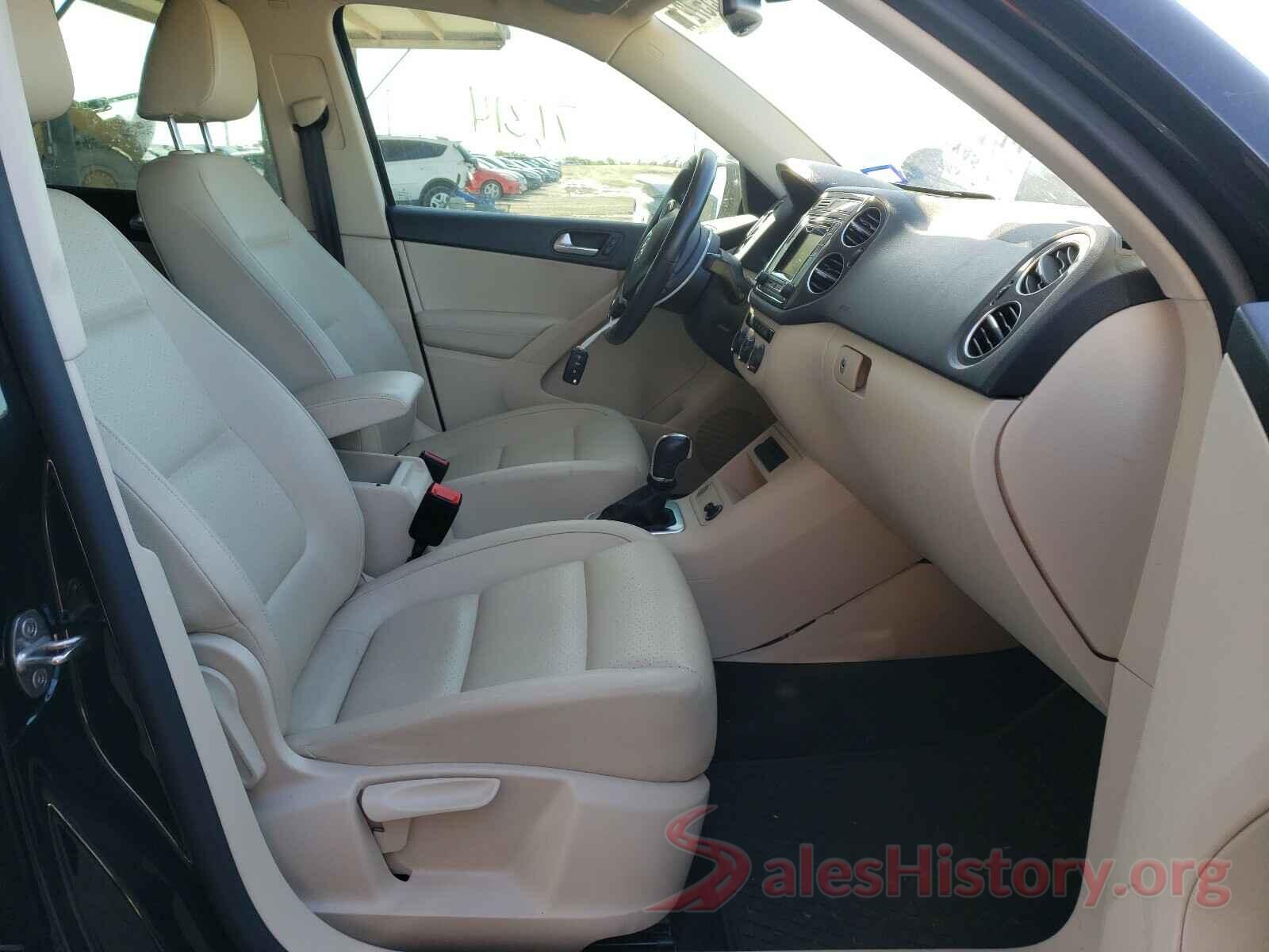 WVGAV7AXXGK000088 2016 VOLKSWAGEN TIGUAN