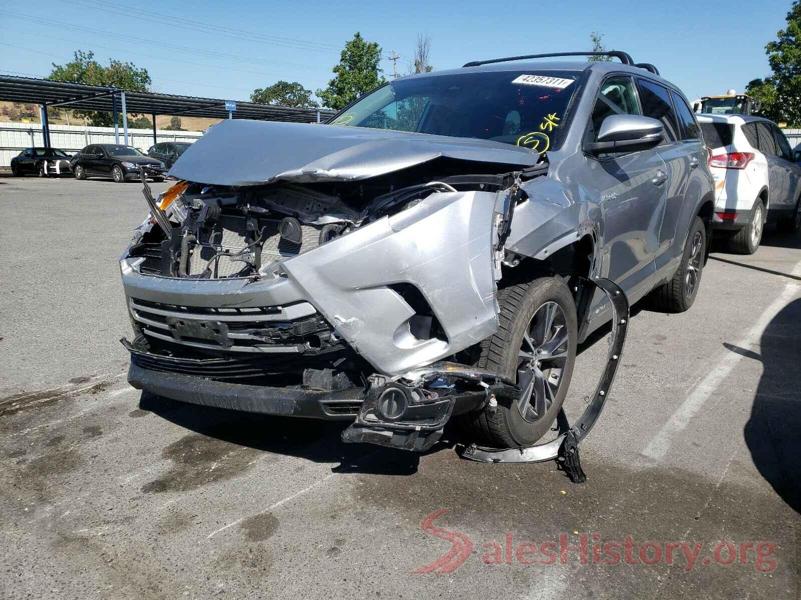 5TDBGRFH6JS043102 2018 TOYOTA HIGHLANDER