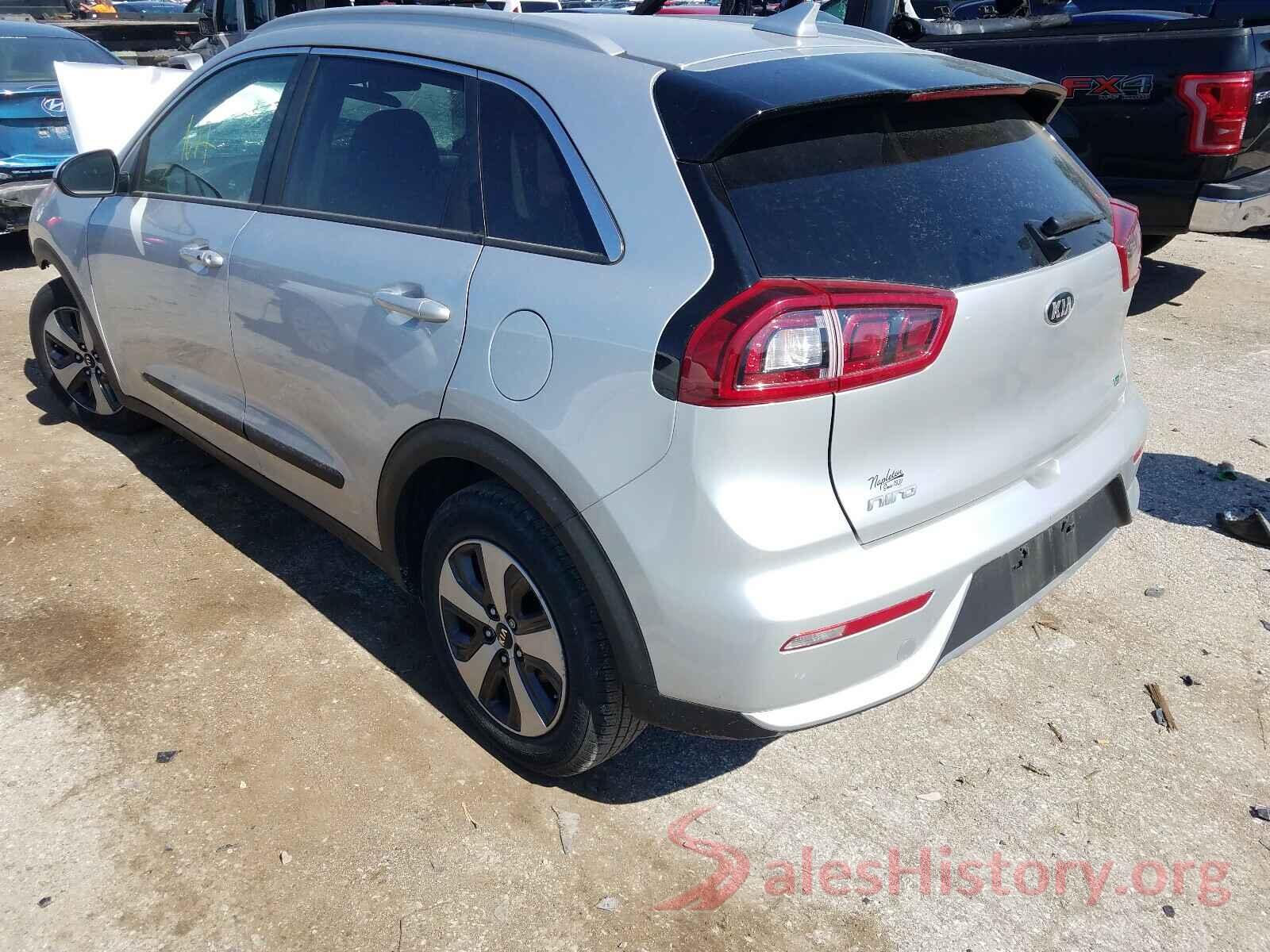 KNDCB3LC8H5063473 2017 KIA NIRO