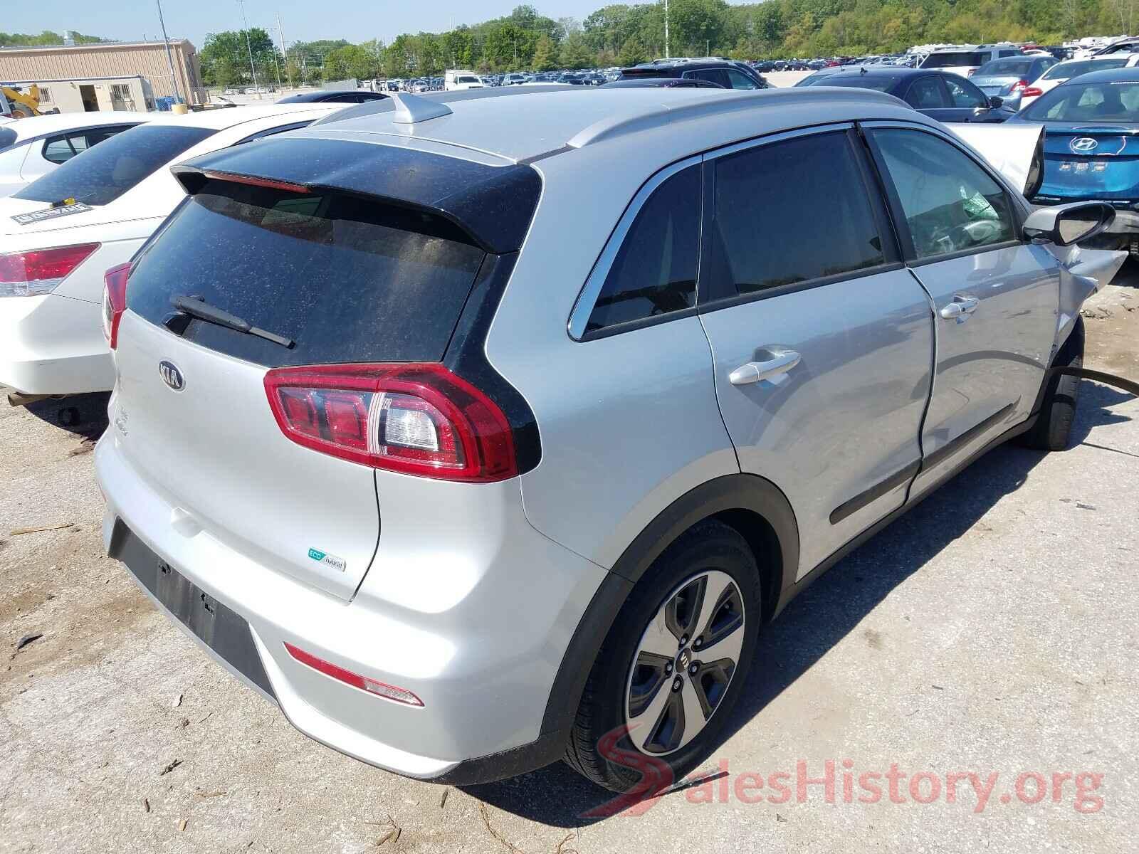 KNDCB3LC8H5063473 2017 KIA NIRO