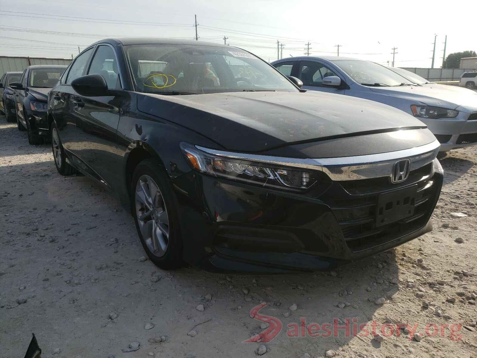 1HGCV1F14JA268776 2018 HONDA ACCORD