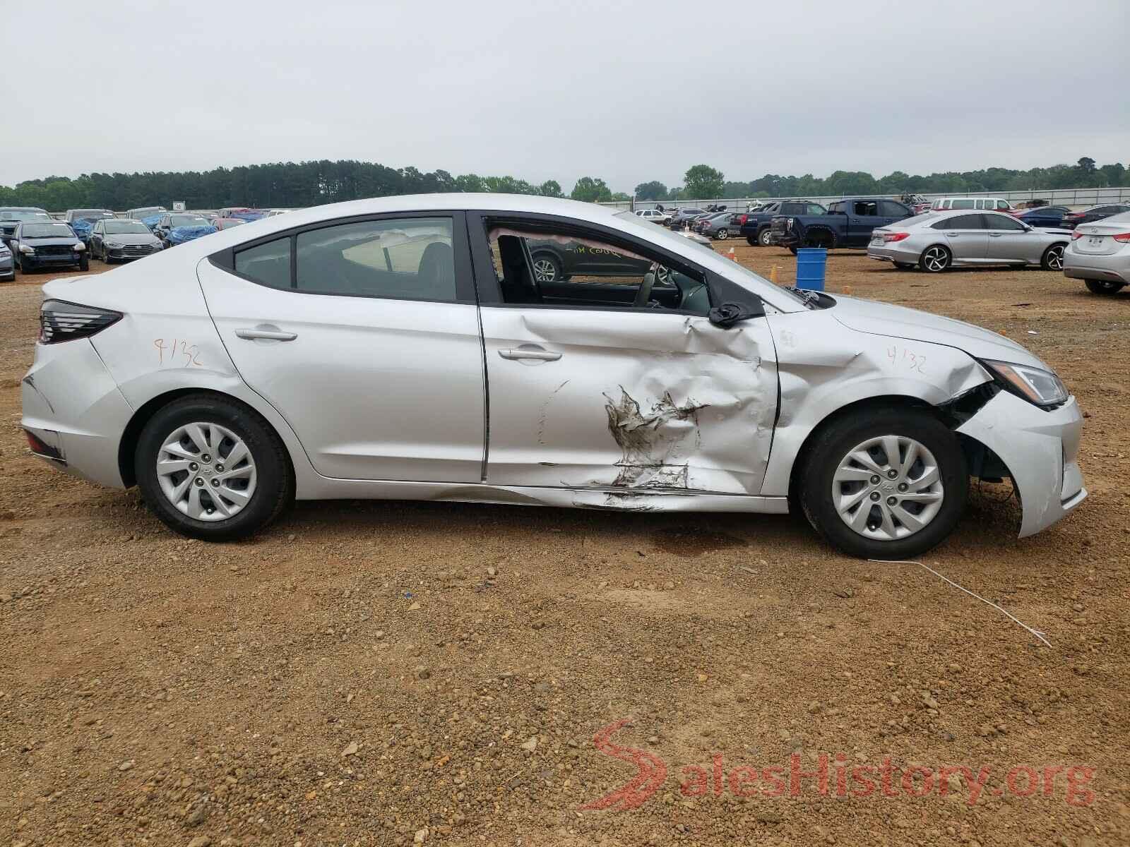 5NPD74LF5KH470213 2019 HYUNDAI ELANTRA