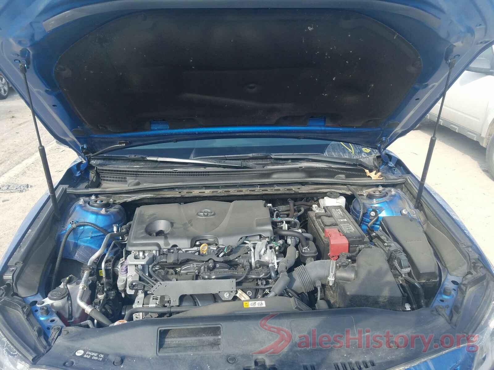 4T1B11HK0JU138290 2018 TOYOTA CAMRY