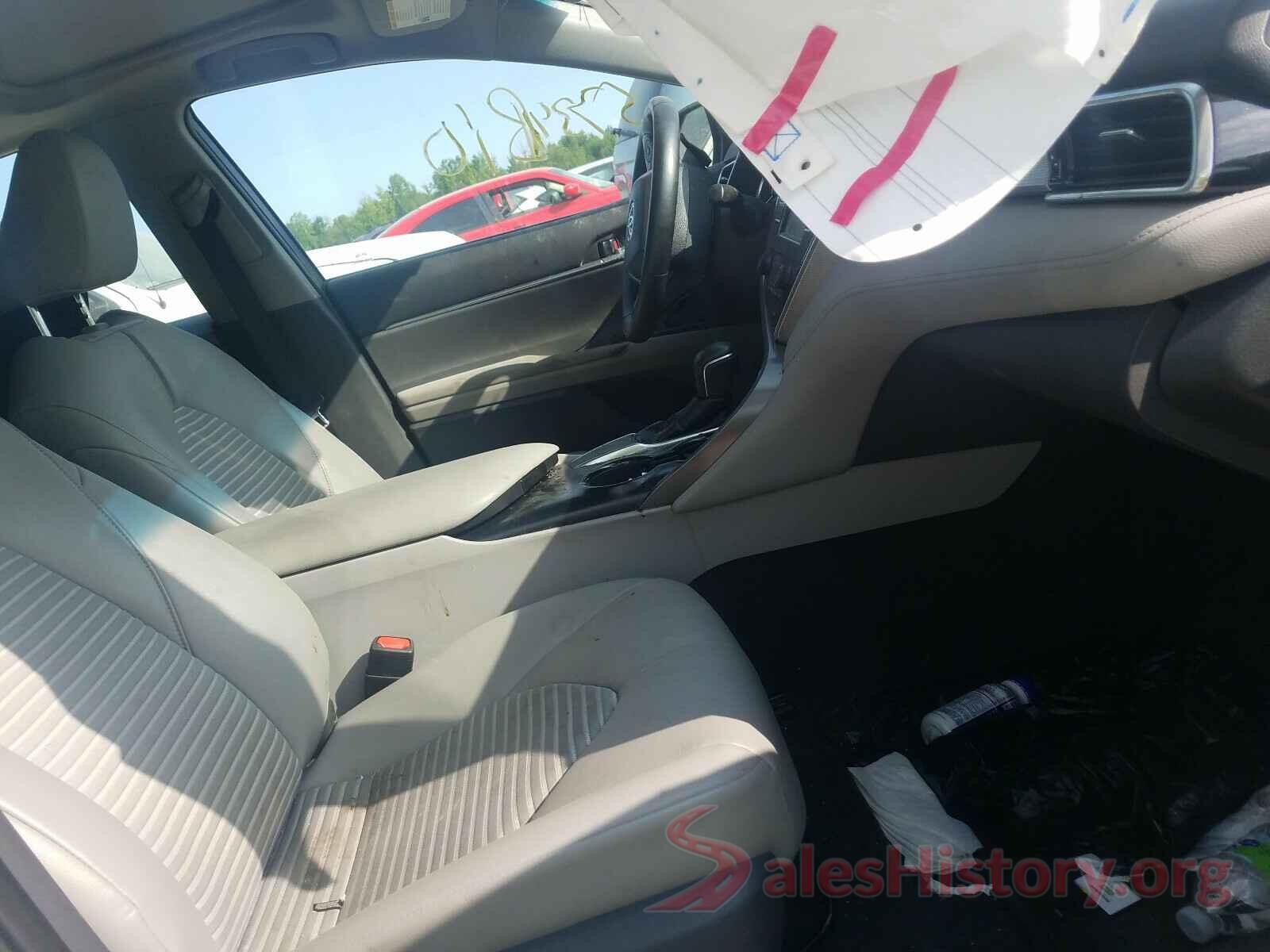 4T1B11HK0JU138290 2018 TOYOTA CAMRY