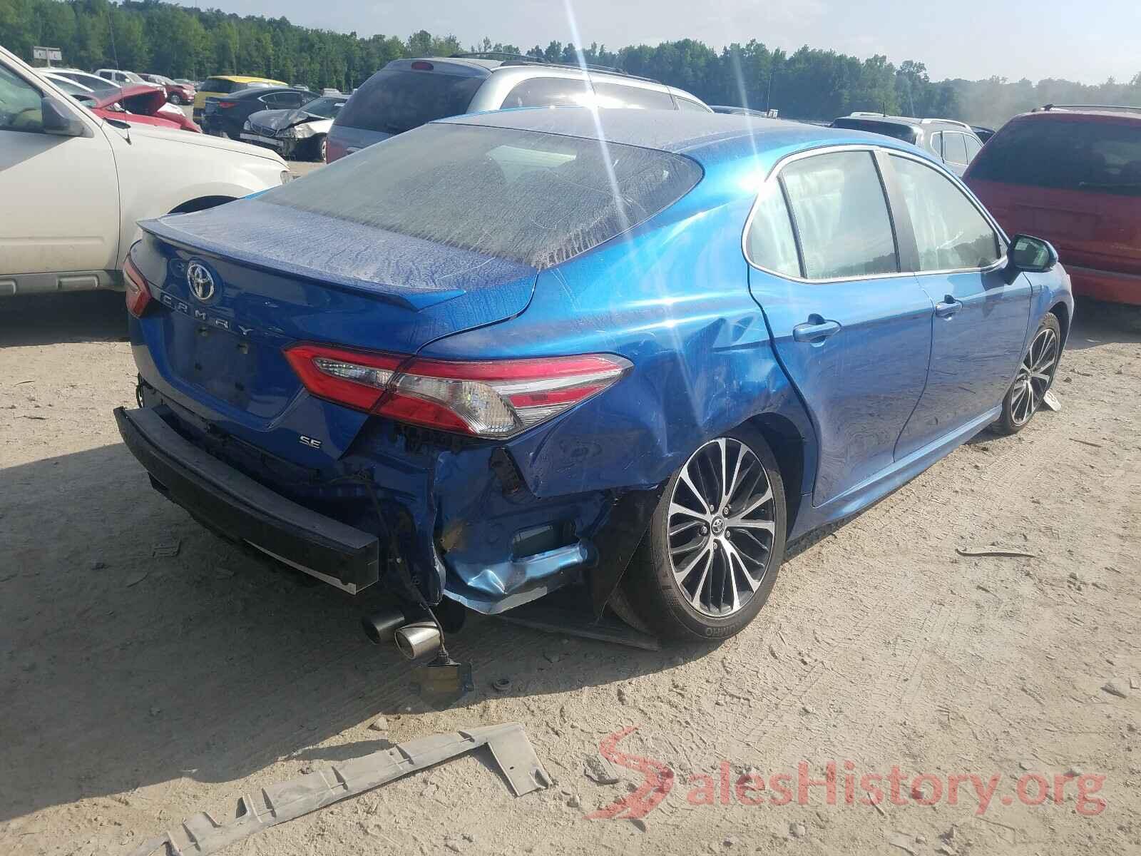 4T1B11HK0JU138290 2018 TOYOTA CAMRY