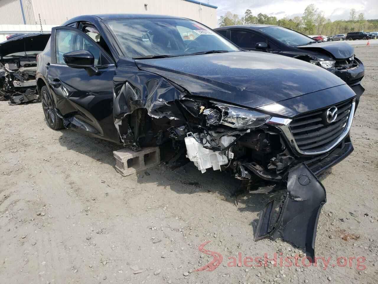 3MZBN1L38JM222691 2018 MAZDA 3