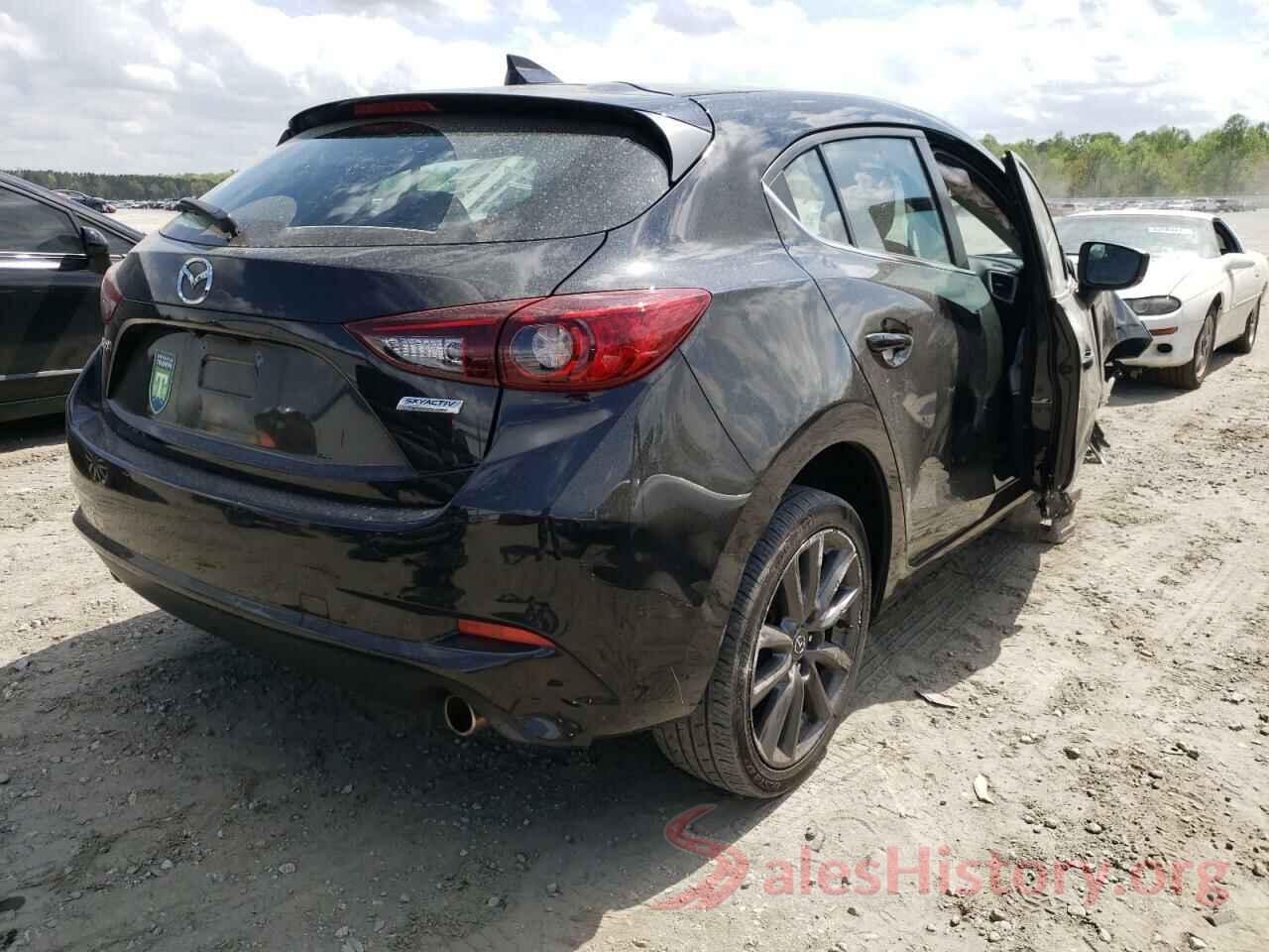 3MZBN1L38JM222691 2018 MAZDA 3