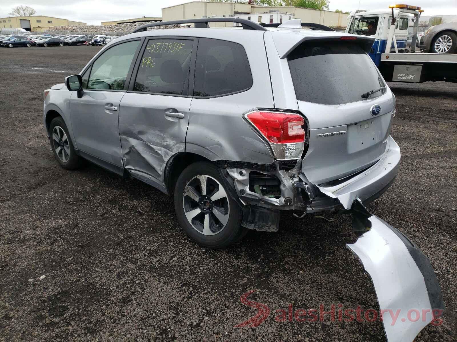 JF2SJAGC8JH589041 2018 SUBARU FORESTER