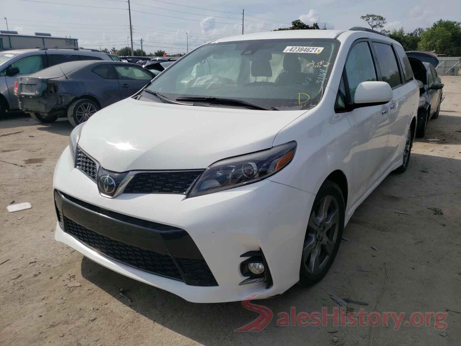 5TDXZ3DC6KS978917 2019 TOYOTA SIENNA