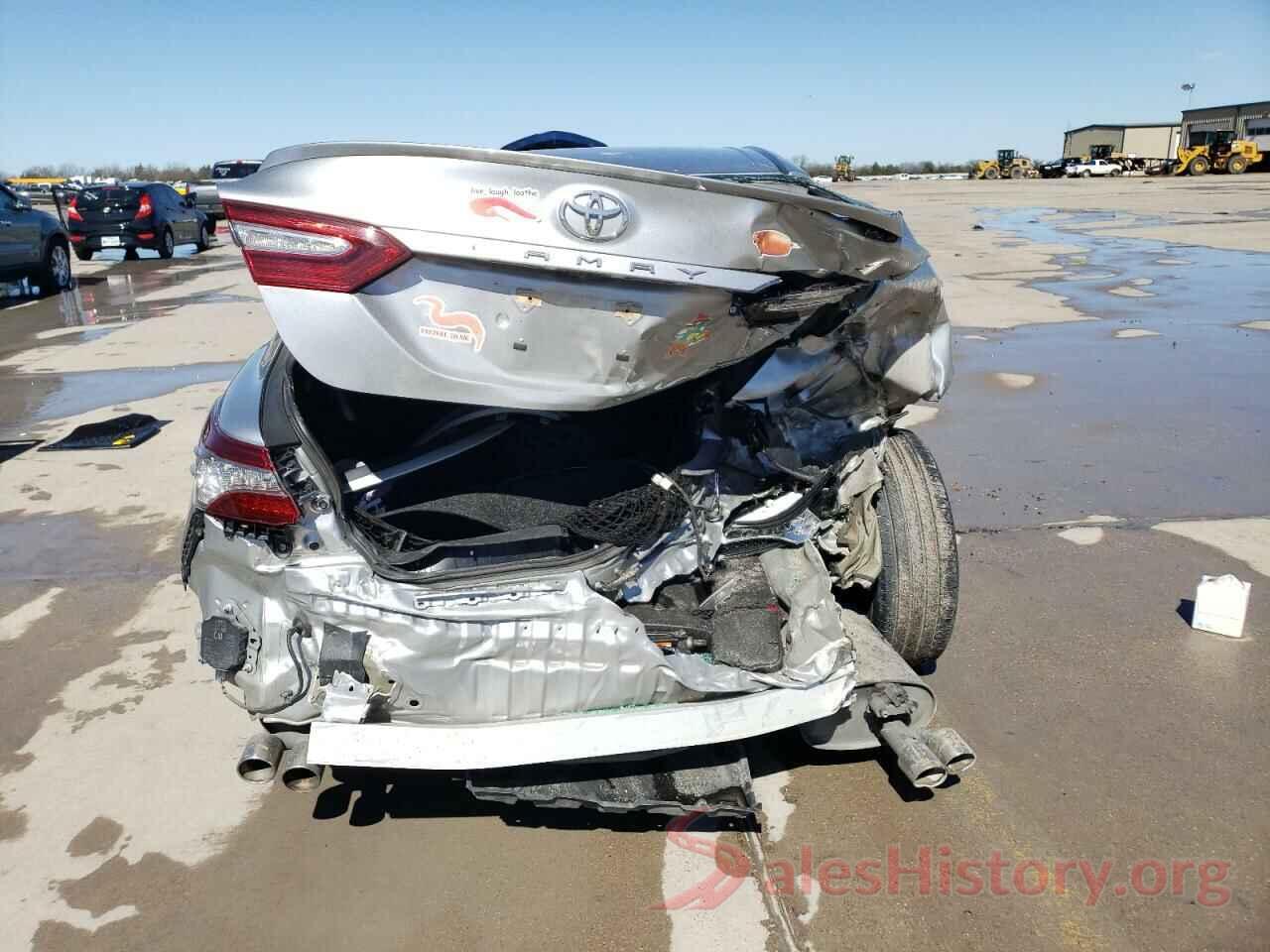 4T1B61HK9JU525440 2018 TOYOTA CAMRY