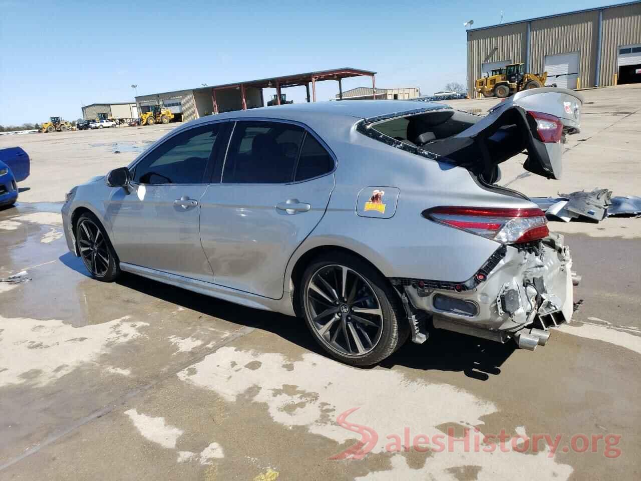 4T1B61HK9JU525440 2018 TOYOTA CAMRY