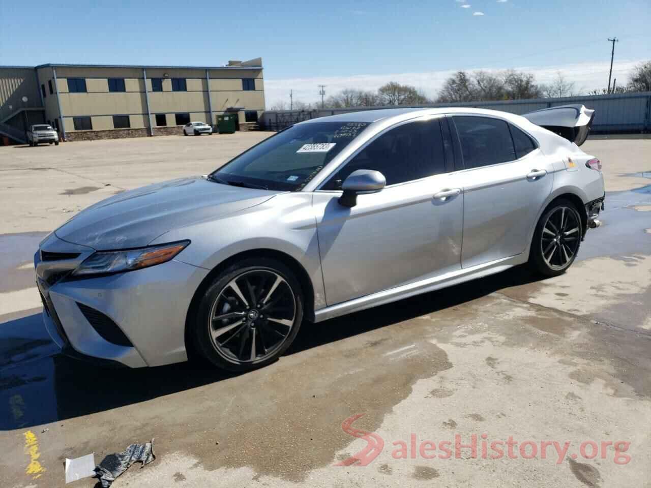 4T1B61HK9JU525440 2018 TOYOTA CAMRY