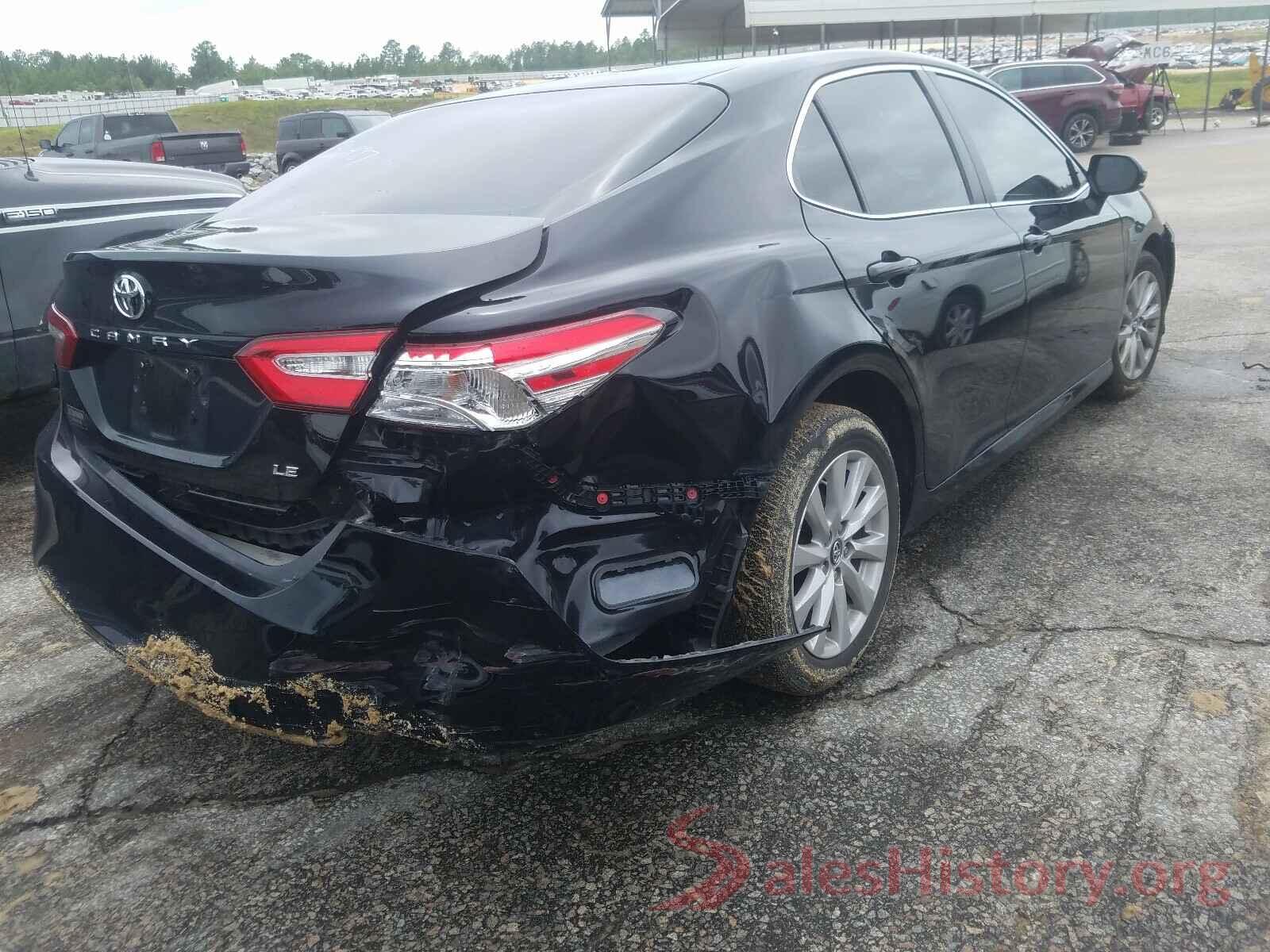 4T1B11HK7JU094272 2018 TOYOTA CAMRY