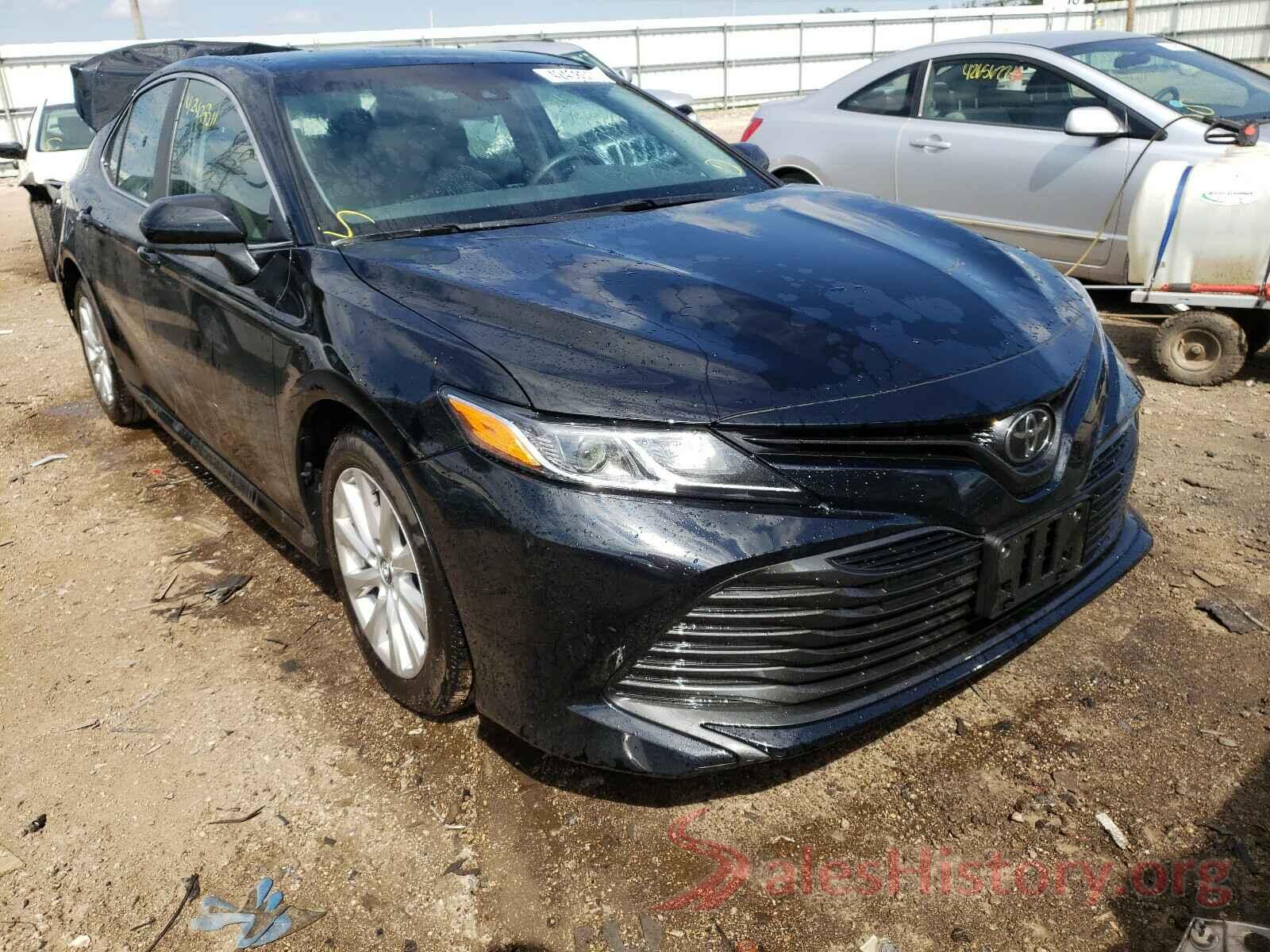 4T1B11HK5JU633147 2018 TOYOTA CAMRY